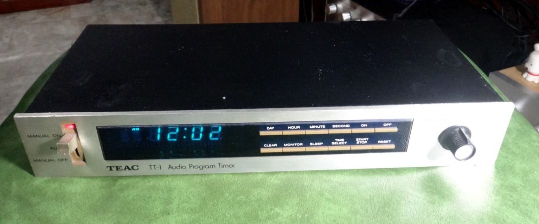 Teac TT-1 Audio Program Timer (Category: Soundbars, Speakers & Amplifiers) located in Muntinlupa City. Submitted by loweebiton5412 (Listing ID 1423826339, Image 1). Description: Teac TT-1 Audio Program Timer made in japan 100v 50/60 hz look ed muntinlupa.