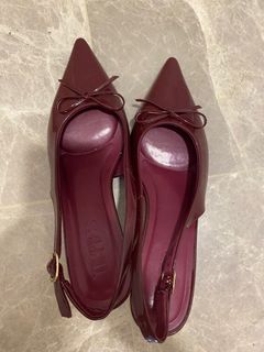 (Category: ) located in . Submitted by shoeeeyu (Listing ID 1423869189, Image 1). Description: .