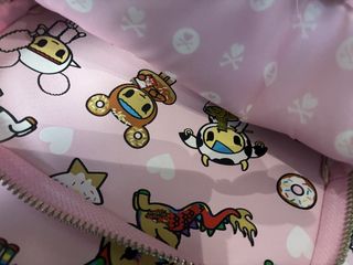 (Category: ) located in . Submitted by liloandstitchxx (Listing ID 1423884502, Image 1). Description: .