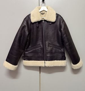 (Category: ) located in . Submitted by thrift.girlz (Listing ID 1423955090, Image 1). Description: .