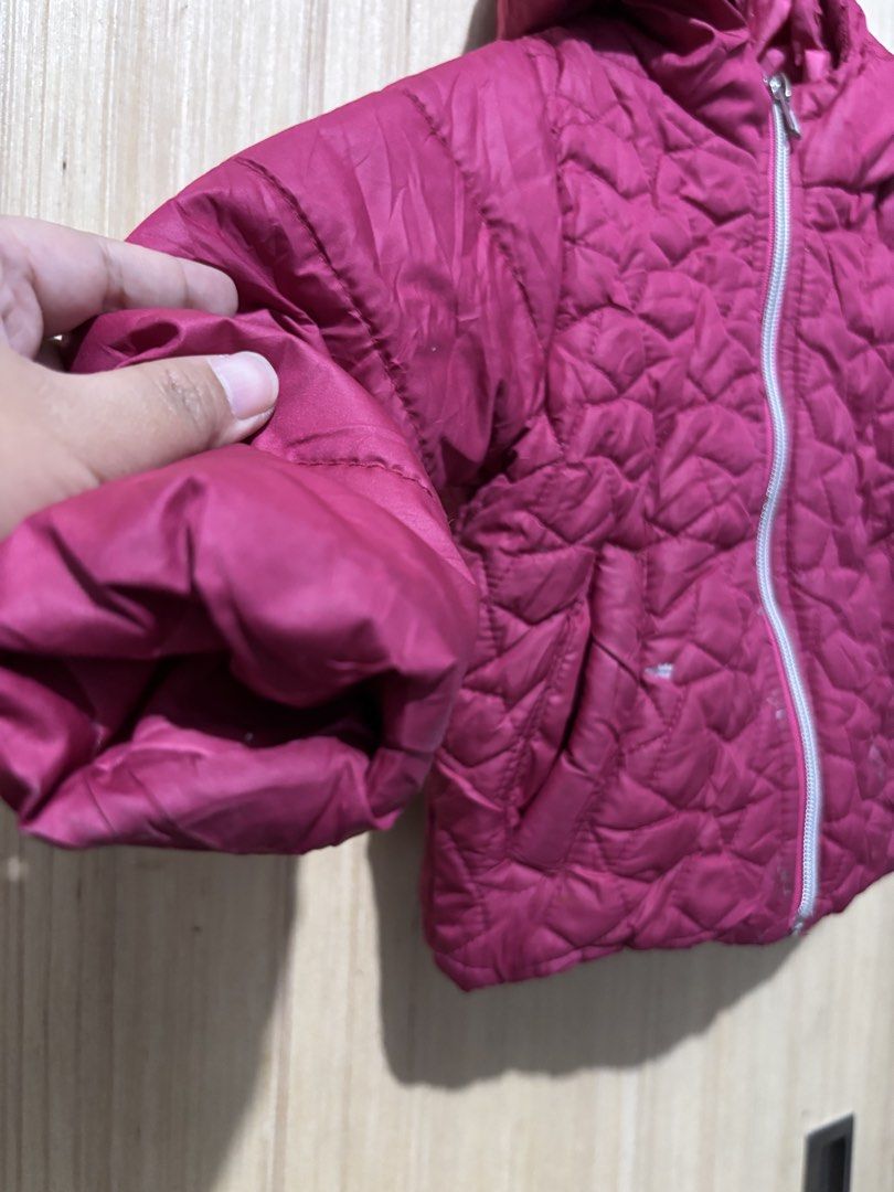 UKAY: Body Glove Toddler Padded Winter Jacket 2T (Category: Babies & Kids Fashion) located in Quezon City. Submitted by delighted_area (Listing ID 1423937301, Image 3). Description: Ukay sourced, please manage your expectation. in well used condition. See photos for flaws. - Body Glove jacket - Vibrant magenta color - Size 2T - Quilted design - Hooded - Full zipper closure - Two pockets - Bright pink interior lining - Made in Bangladesh.
