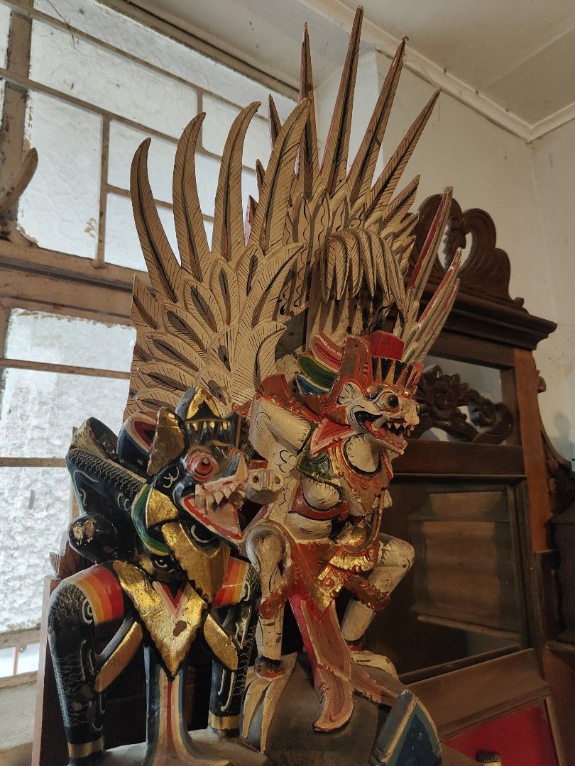 Vintage Wood Garuda Dragon (Category: Vintage Collectibles) located in Manila. Submitted by makkieenri69972 (Listing ID 1423819833, Image 2). Description: .