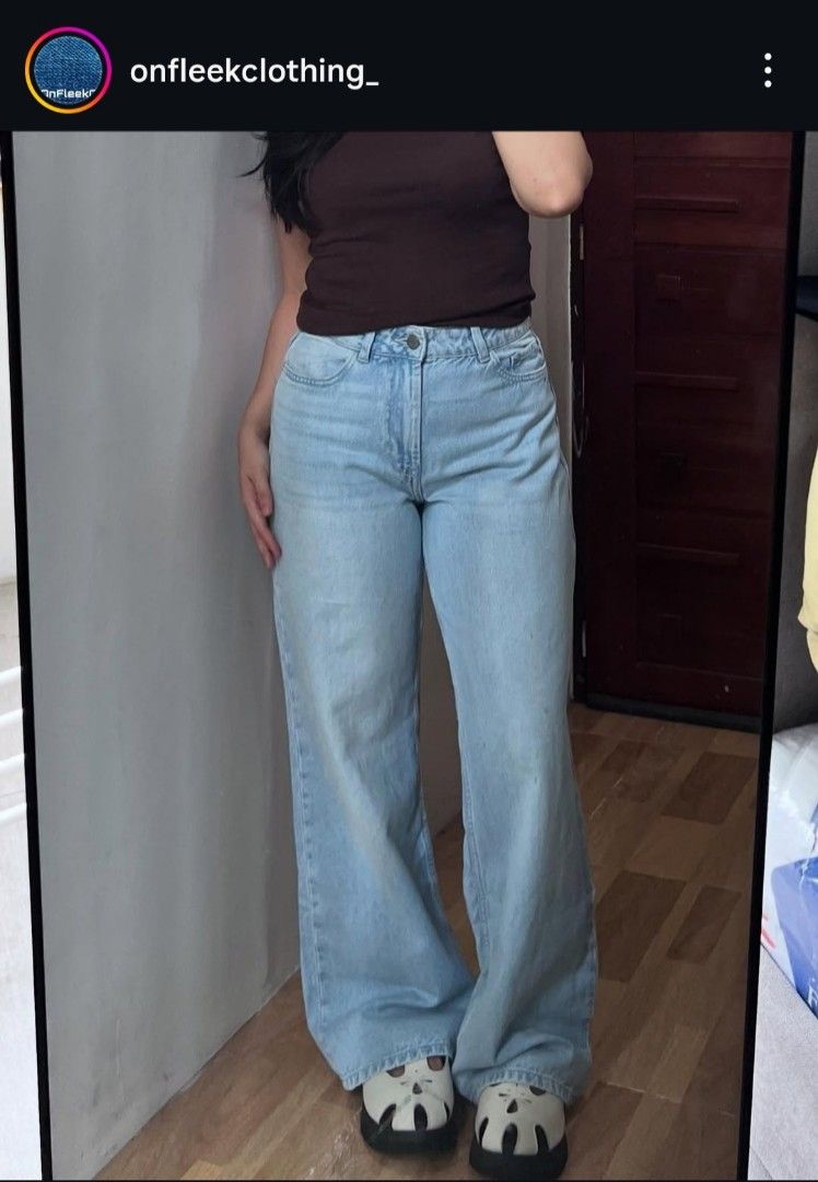 Wide Leg Jeans (Category: Jeans) located in Quezon City. Submitted by jarsonjae (Listing ID 1423849909, Image 3). Description: - Light blue - Wide-leg jeans - High-waisted - Relaxed fit - Classic five-pocket design - Button and zipper closure - Great for casual outfits.