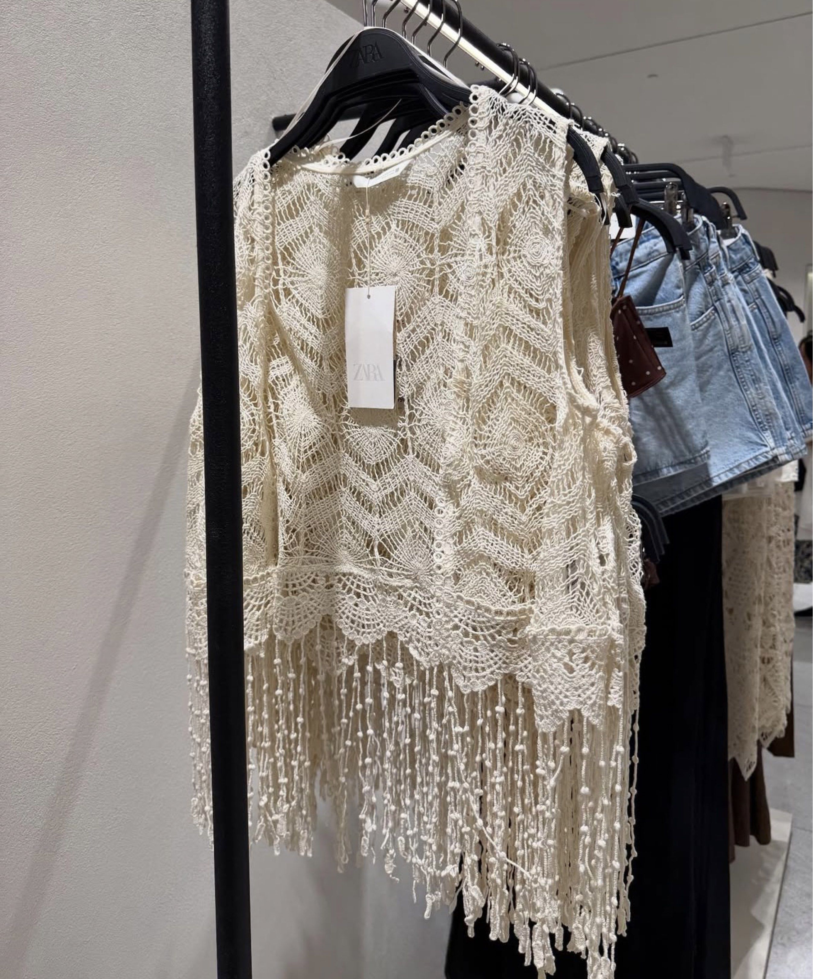Zara Crochet Vest Top (Category: Sleeveless) located in Puerto Princesa. Submitted by rorysroomdeclutter (Listing ID 1423824690, Image 2). Description: Zara Crochet Knit Vest/Top Beige BNWT M - L but very free size No flaws/tags/snags Very beachy! Price + sf Dm for inquiries.