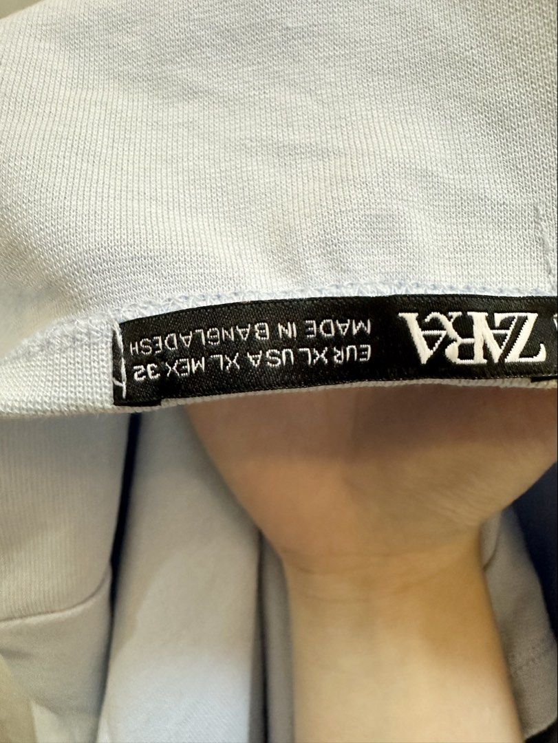 Zara Crop Top - XL (Category: Others Tops) located in Manila. Submitted by randomdeclutter (Listing ID 1423957951, Image 3). Description: - Zara crop top - Light blue color - Size: XL - Round neckline - Short sleeves - Made in Bangladesh - Soft fabric.