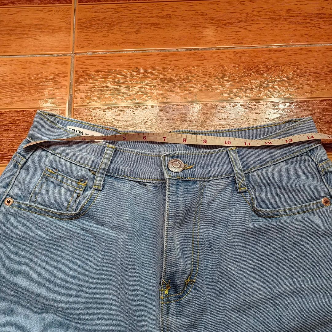 Zara Light Wash Denim Jeans (Category: Jeans) located in Batangas. Submitted by dodgerblue (Listing ID 1423848382, Image 3). Description: - Light wash denim jeans - Classic five-pocket design - Straight leg cut - Waist: Approximately 13 inches - Inseam: Approximately 35 inches.
