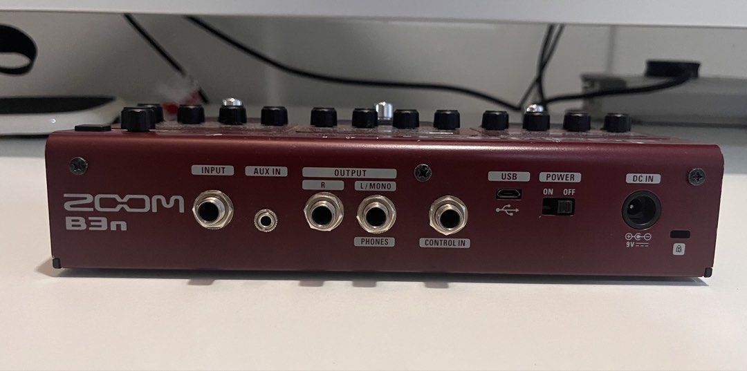Zoom B3n Multi-Effects Processor (Category: Other Audio Equipment) located in Kuala Lumpur. Submitted by ilmanazlin1121 (Listing ID 1423860950, Image 3). Description: Pedal Type:Bass Multi-FX Number of Effects:67 DSP effects Effects Types:OverdriveDistortionModulationDelayReverbDynamicsFilters Amp Modeling:5 amp emulators5 cabinet emulators Looper:80 seconds Inputs:1 x 1/4 (instrument)1 x 1/8 (aux in)1 x 1/4 (control pedal) Outputs:2 x 1/4 (main 