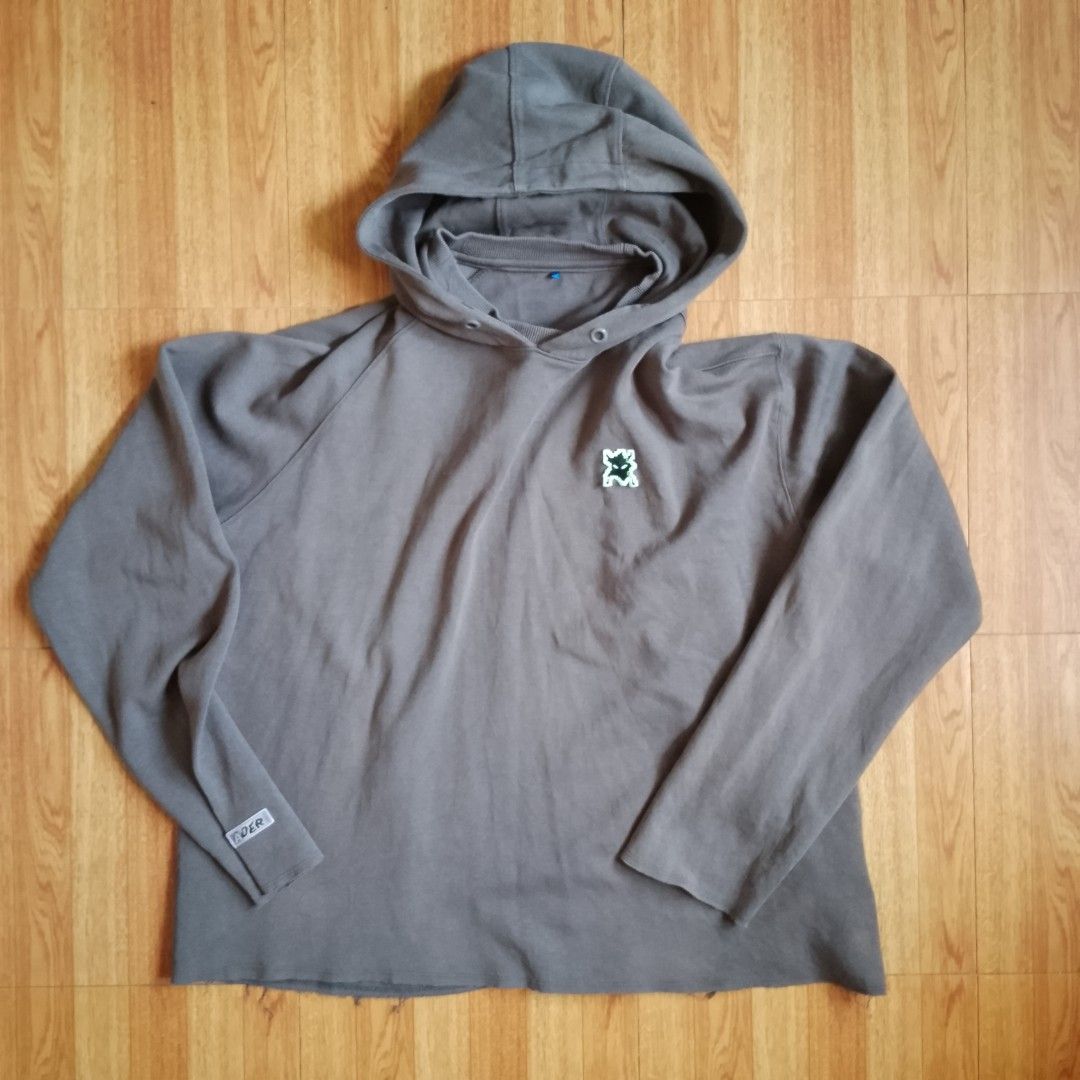 ADERERROR "2020 Spring Summer" Hoodie - Brown Stone (Category: Hoodies) located in Calumpit. Submitted by BCHThriftShop (Listing ID 1419502653, Image 2). Description: Note: Pls! Refer to the dimensions for proper fit🔥 📌Dimes : L= 25.5 in. W= 25 in. 📌Issue : N/A 📌Color rate : 9.2/10 📌Condition: Excellent 📍Due to the brightness, the photo may differ from the actual one💡 🙏Pls! message us if you need further informationℹ️ 🙏Please! keep in mi
