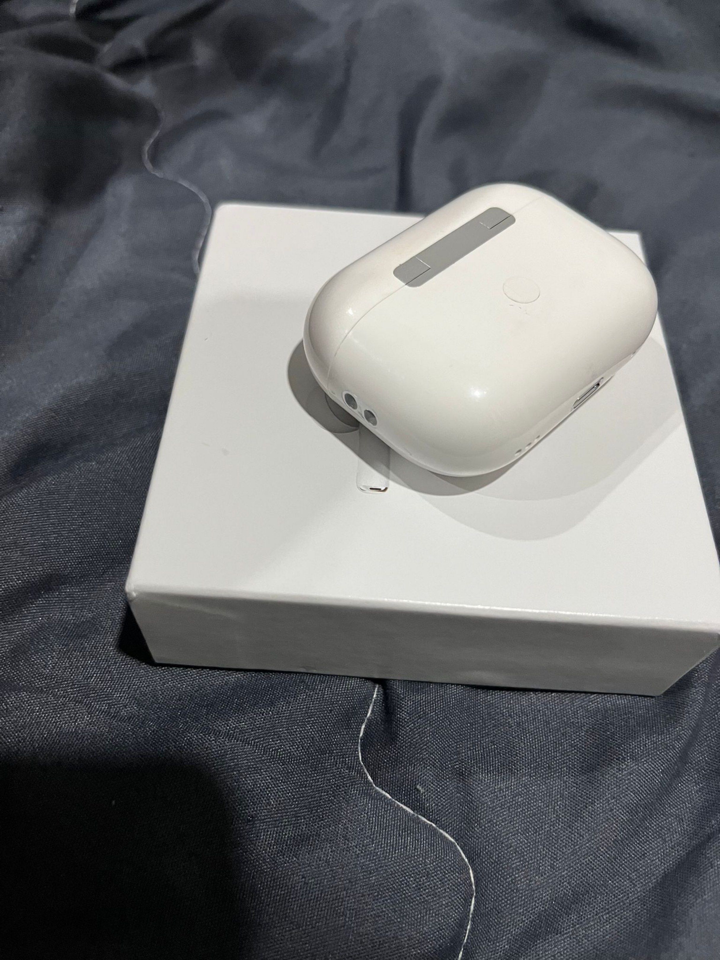 Apple AirPods Pro65561086636161111