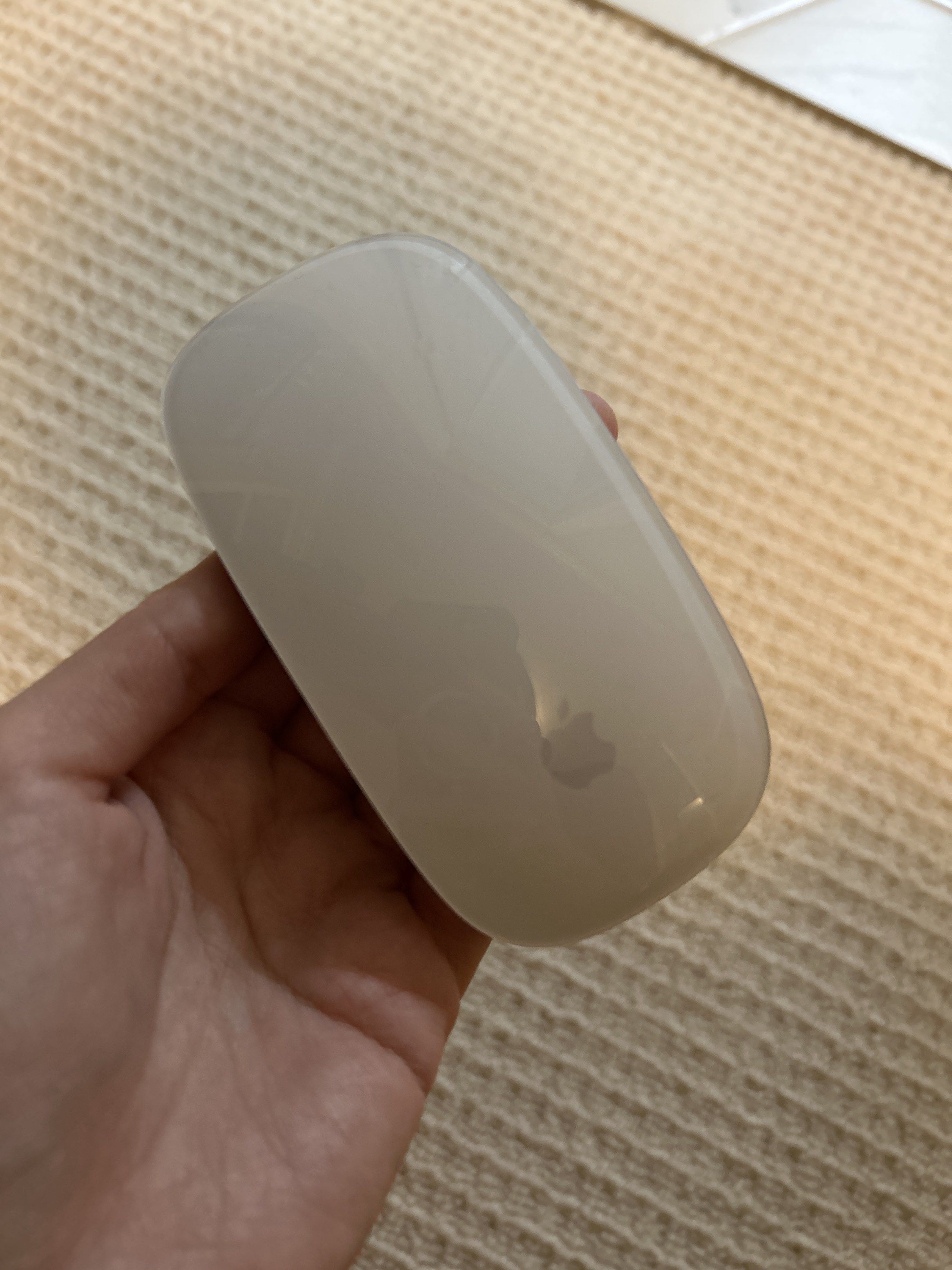 Apple Magic Mouse446065962386073602