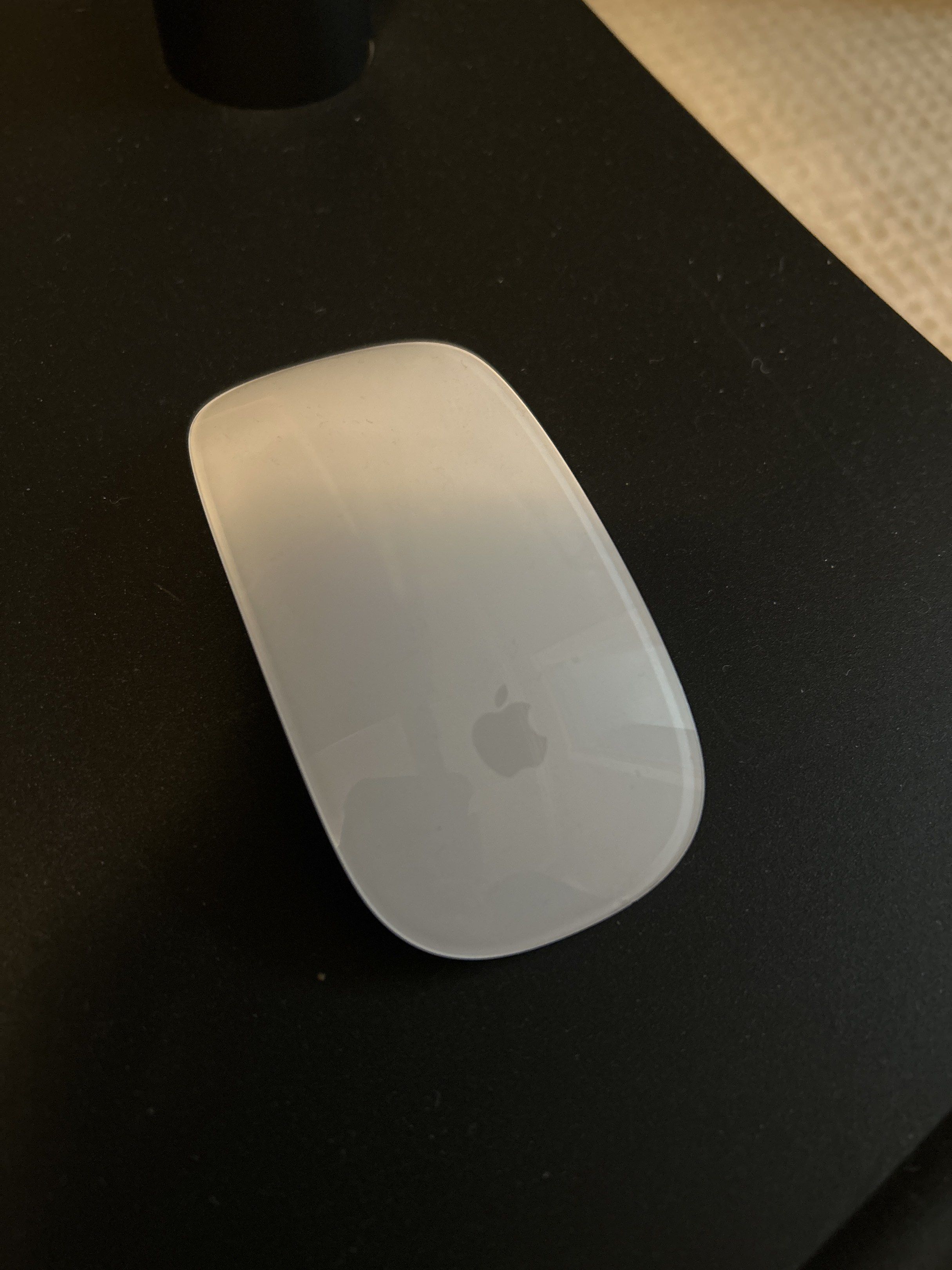 Apple Magic Mouse446065962386073600