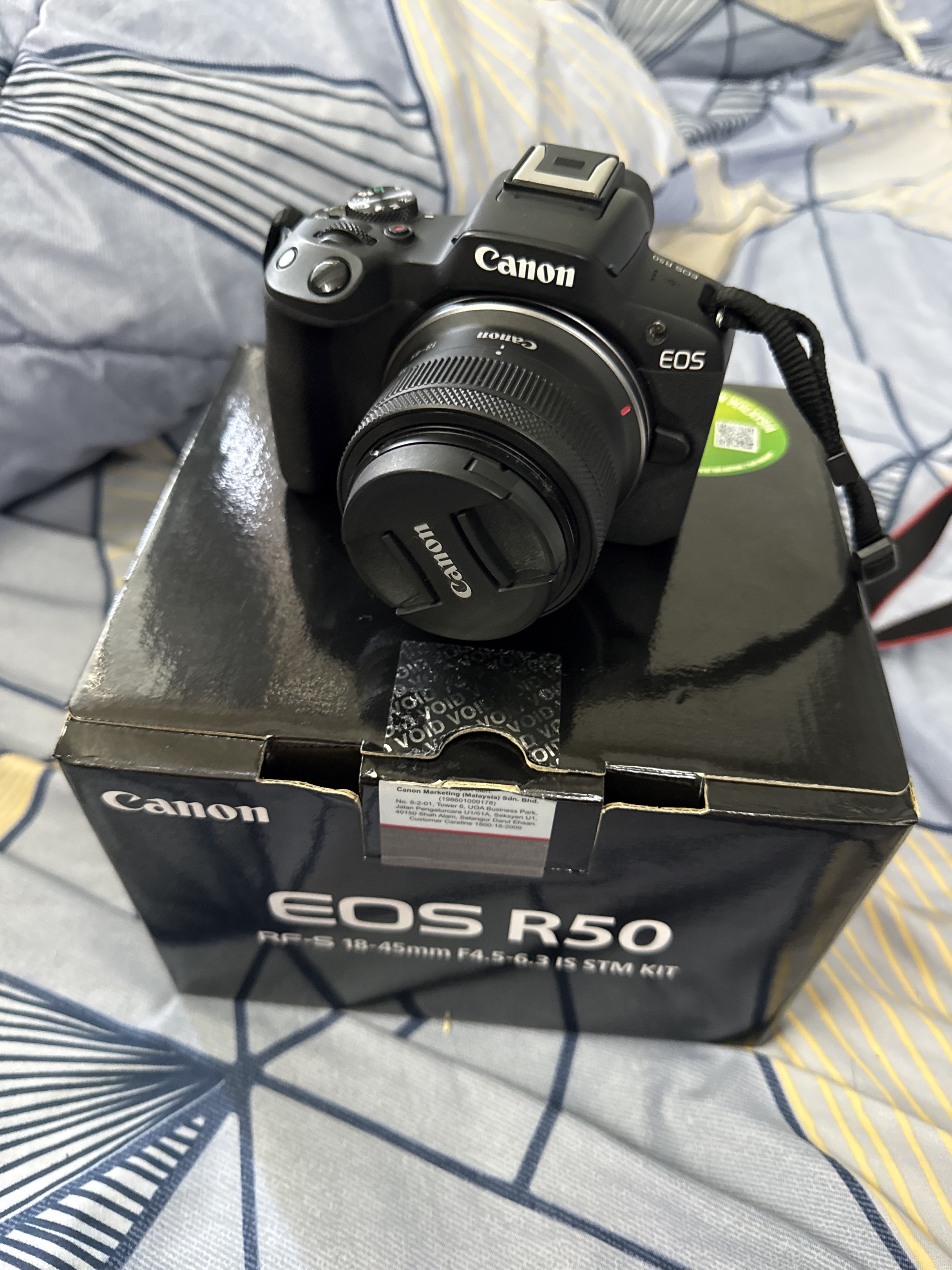 Canon EOS R50 with RF-S 18-45mm kit lens (box), Photography, Cameras on ...