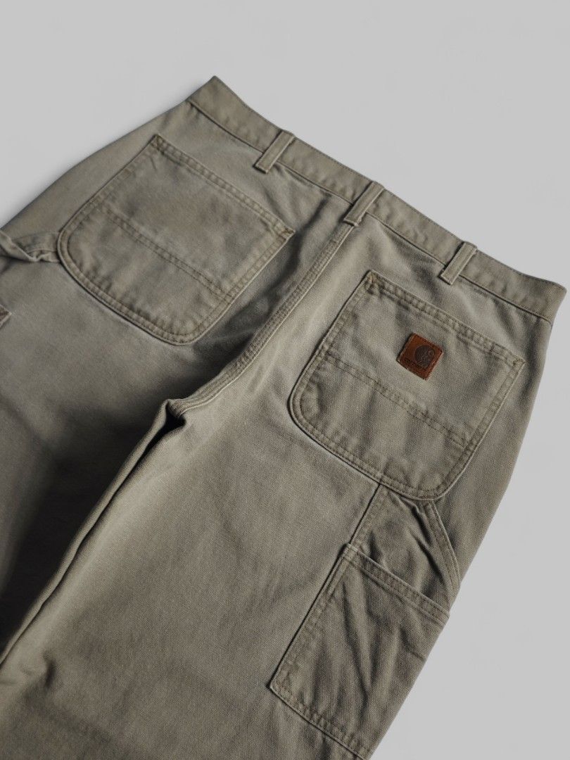 Carhartt Carpenter Pants (B11 DES) (Category: Jeans) located in Nabunturan. Submitted by secondskn.co (Listing ID 1419457447, Image 3). Description: Carhartt Carpenter Pants (B11 DES) Size on tag: 32 x 32 Waist: 32" Length: 40.5" Hem: 9" Condition: Excellent Color rate: 9.5/10 Flaws: None 📍: Bukal, Nabunturan, Davao de Oro 💵 : Gcash/Bank Transfer 🚚 : Shipping via J&T and LBC only Dm for more info! 📩.