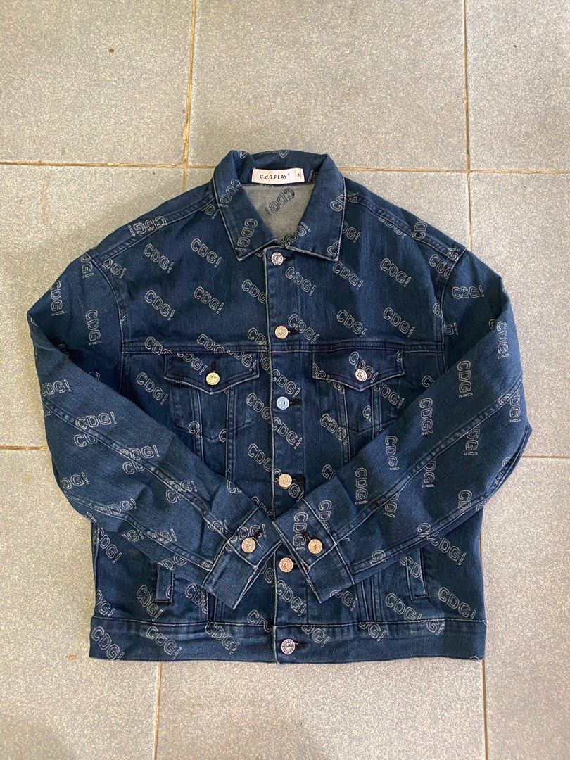 C.D.G. Denim jacket (Category: Coats, Jackets and Outerwear) located in Davao. Submitted by fritzay (Listing ID 1419519727, Image 2). Description: CDG Blue denim jacket Asnew condition 22 x 24 dimensions 10/10 color rate Complete details No issue Thrifted item only + sf💸💸 Loc. Davao city, Mindanao 📍.