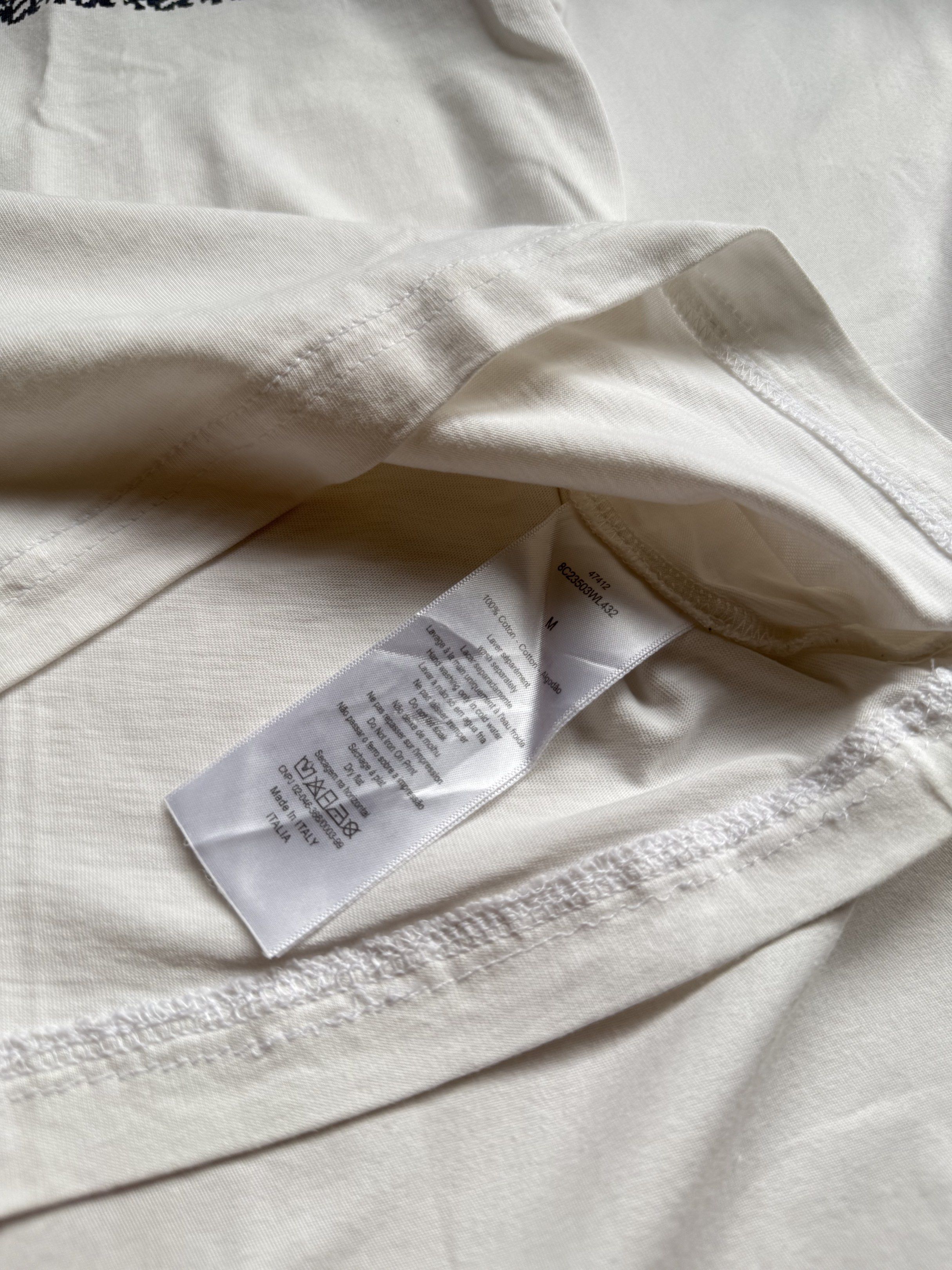 Christian Dior Tee (S) (Category: Shirts) located in Manila. Submitted by boxesbybelle (Listing ID 1419402497, Image 3). Description: .