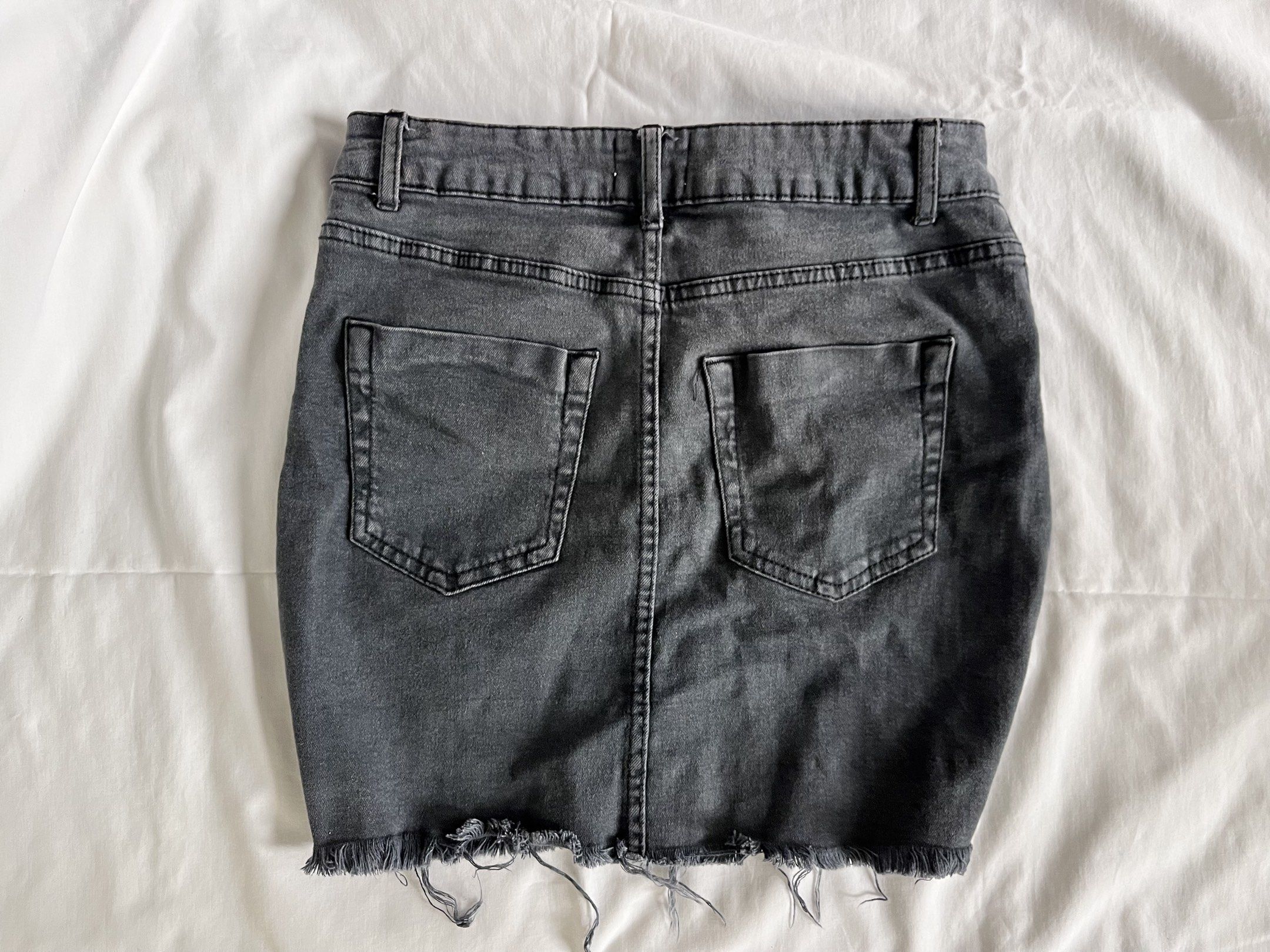 COTTON ON DENIM MINI SKIRT (Category: Skirts) located in Quezon City. Submitted by shop_sobi (Listing ID 1419549460, Image 2). Description: hard to let go great quality stretchy and form fitting.