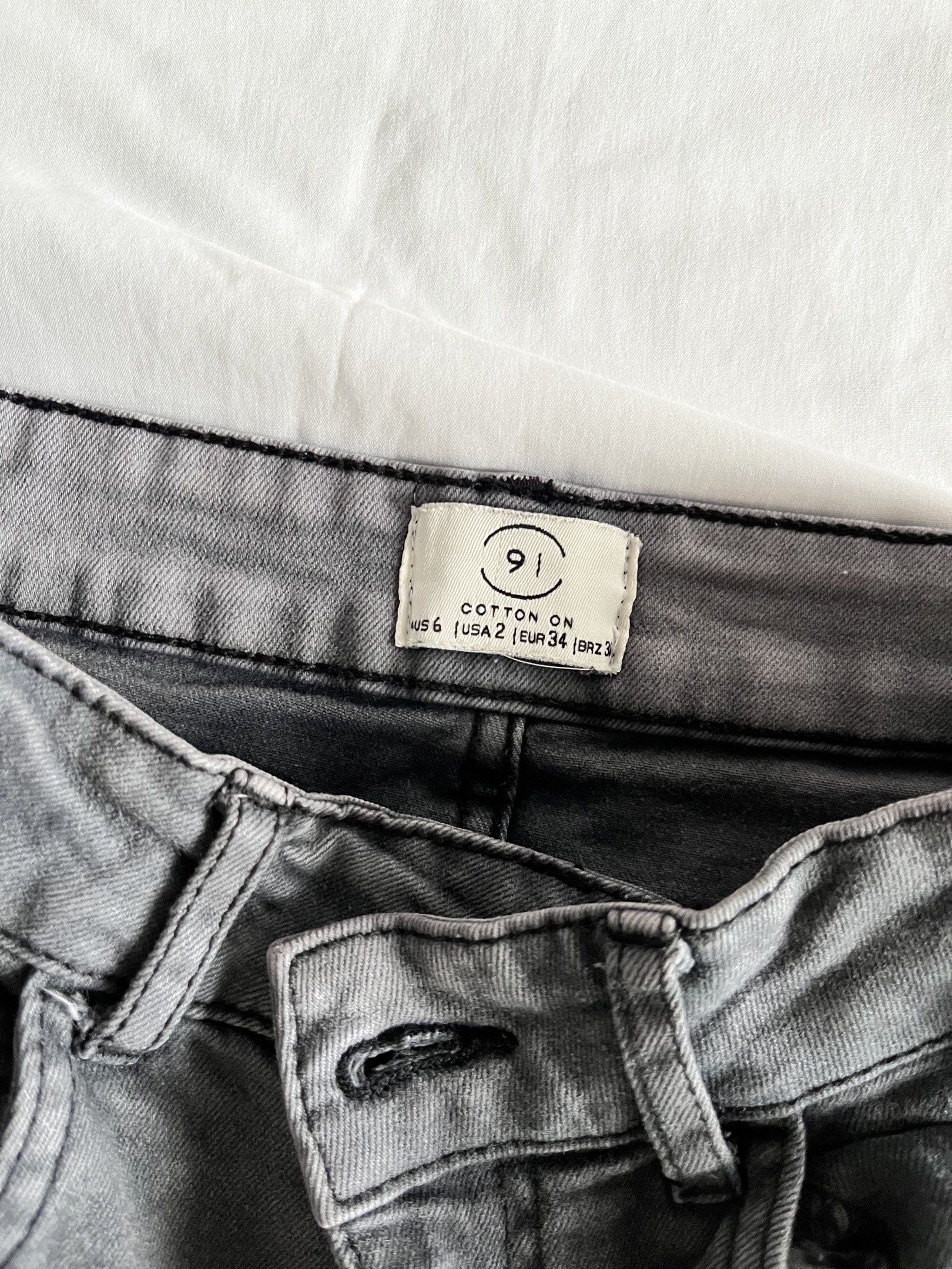 COTTON ON DENIM MINI SKIRT (Category: Skirts) located in Quezon City. Submitted by shop_sobi (Listing ID 1419549460, Image 3). Description: hard to let go great quality stretchy and form fitting.