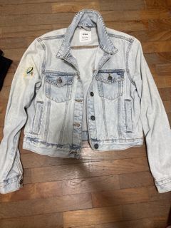 (Category: ) located in . Submitted by hydratedlinen (Listing ID 1419511870, Image 1). Description: .