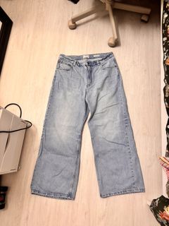 (Category: ) located in . Submitted by 2nd.handdd (Listing ID 1419555140, Image 1). Description: .
