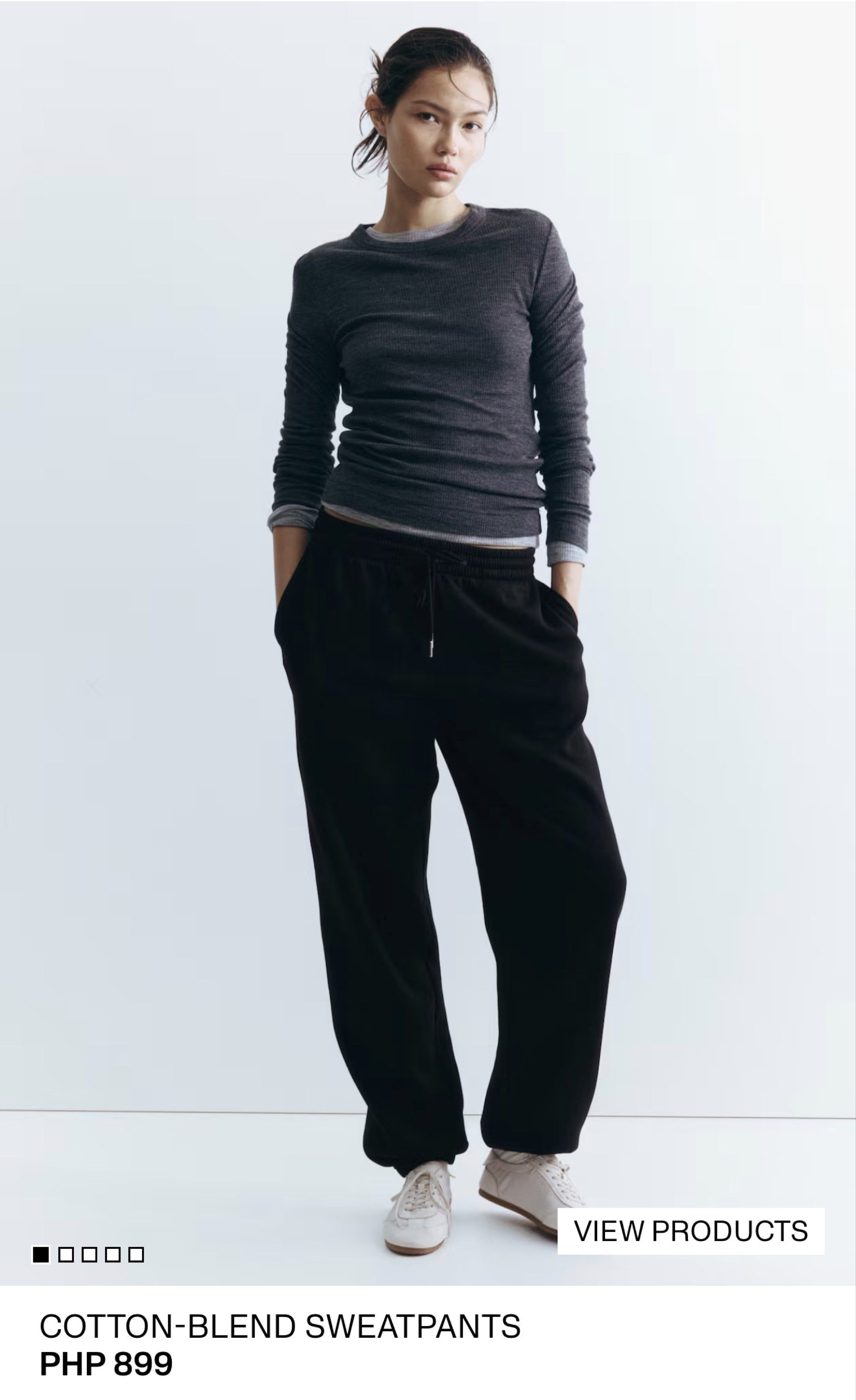 H&M Black Cotton-Blend Sweatpants (Category: Other Bottoms) located in Marikina City. Submitted by shop.coco (Listing ID 1419477561, Image 2). Description: - Black cotton-blend sweatpants - Size L on tag - Relaxed fit - Drawstring waist - Perfect for casual wear - OG PRICE: PHP 899 rfs: size too big .