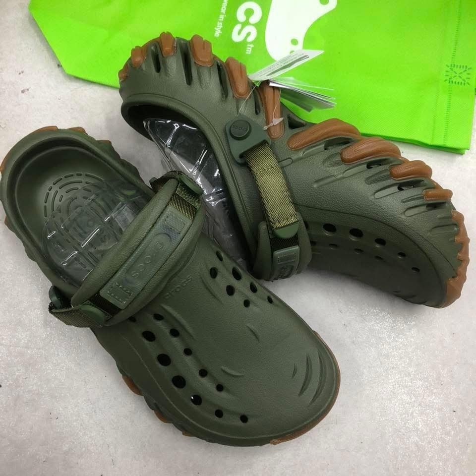 Crocs Echo Gum RO (Category: Flats & Sandals) located in Quezon City. Submitted by lux4cheapmnl216 (Listing ID 1419511233, Image 2). Description: 41/42/43/44/45 P1,500 only. Brandnew.