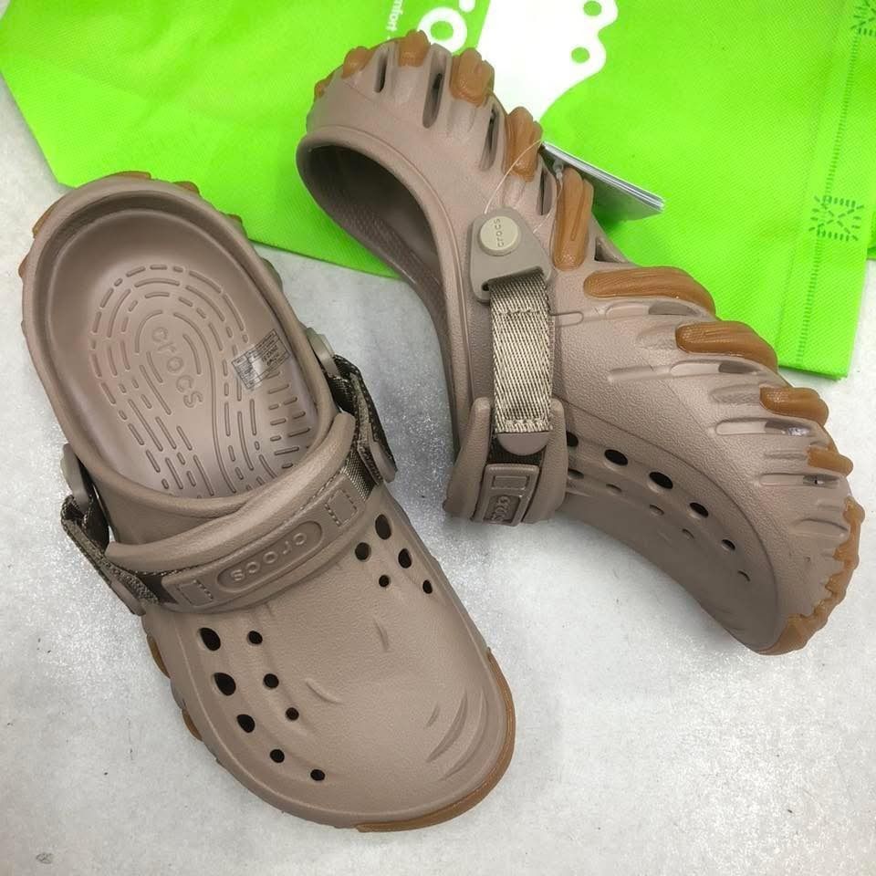 Crocs Echo Gum RO (Category: Flats & Sandals) located in Quezon City. Submitted by lux4cheapmnl216 (Listing ID 1419511233, Image 3). Description: 41/42/43/44/45 P1,500 only. Brandnew.