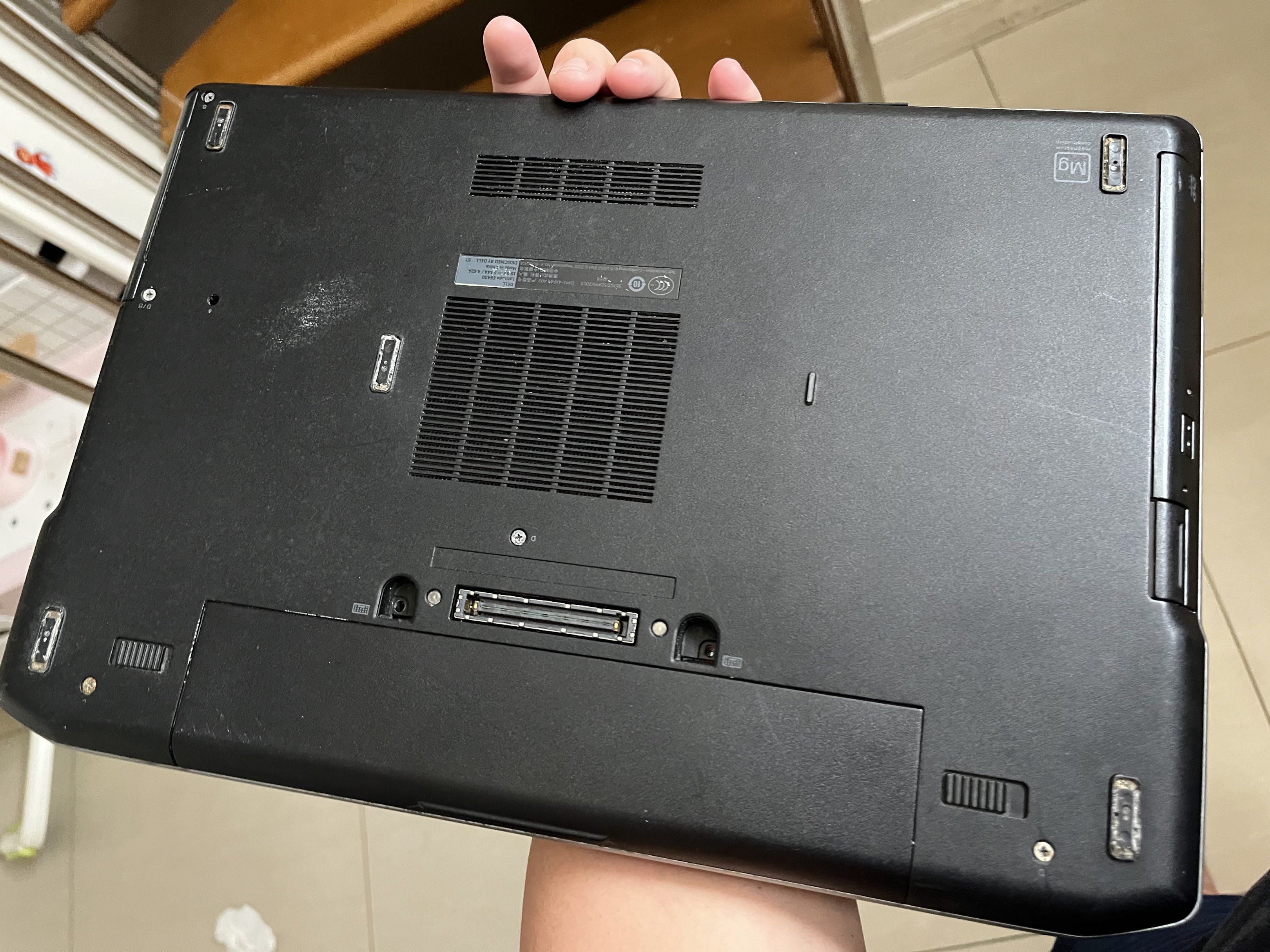 Dell Laptop - See Description (Category: Laptops & Notebooks) located in Marikina City. Submitted by declutteringmommm (Listing ID 1419177520, Image 2). Description: Last used around 2022. Kept since then. Still charging and opening, but no time to recover and reformat anymore. It used to be a work laptop. Urgently decluttering. .