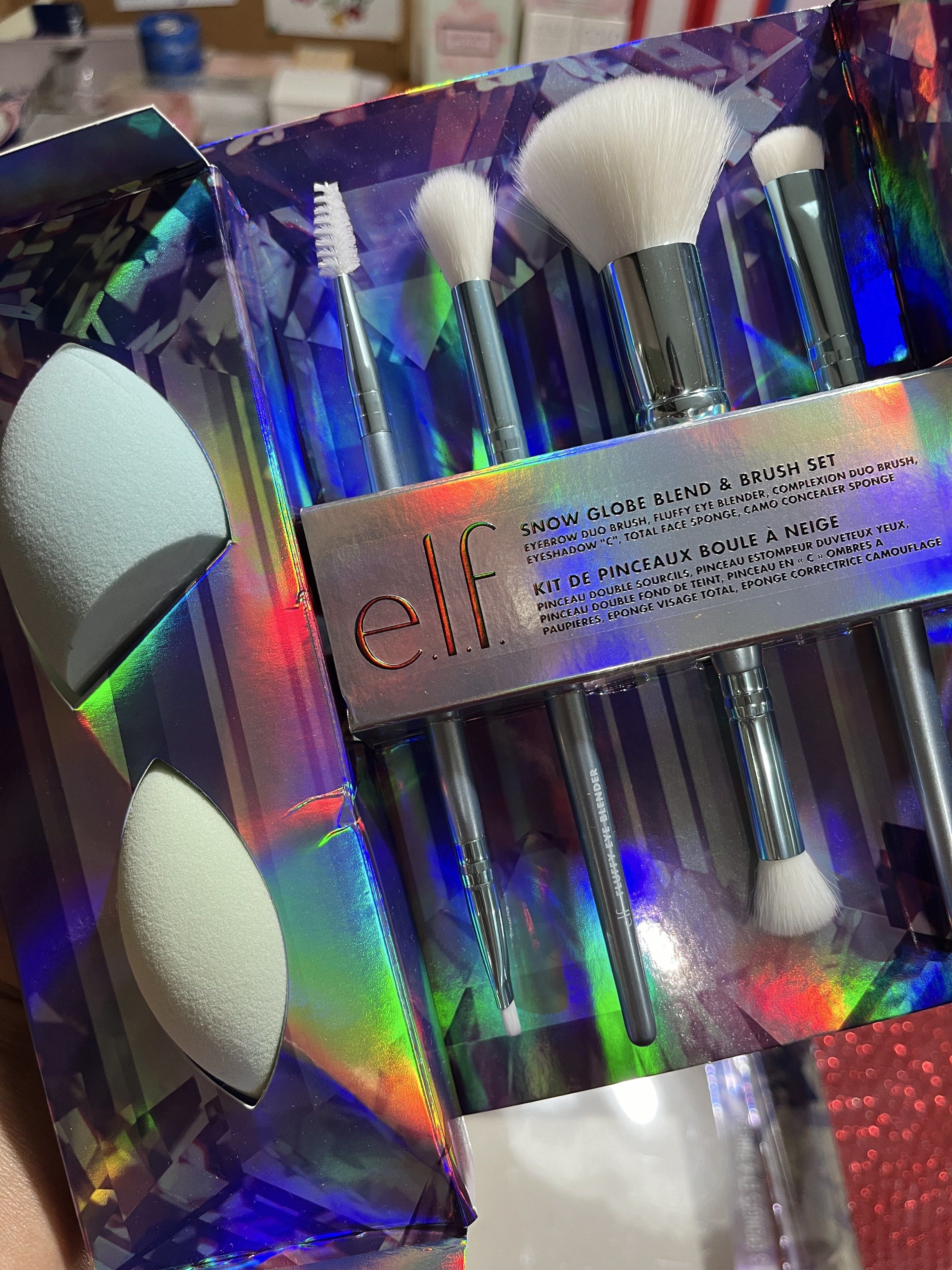 e.l.f. Snow Globe Blend & Brush Set (Category: Makeup) located in Las Pinas. Submitted by jaimelyscent_ (Listing ID 1419584513, Image 3). Description: elf snow globe blend and brush set 6pcs 💯% Original from USA🇺🇸 ✅Brand New With Box 📌1200.00 ONLY Grab it now Limited Stock.