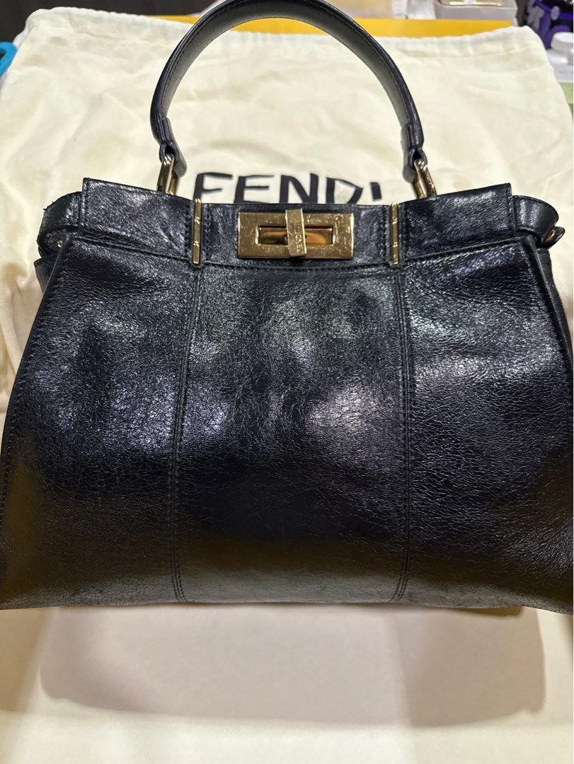 Fendi peekaboo regular agnello old shine nero bag (Category: Luxury Bags & Wallets) located in Makati City. Submitted by misstakes27 (Listing ID 1419506692, Image 1). Description: .