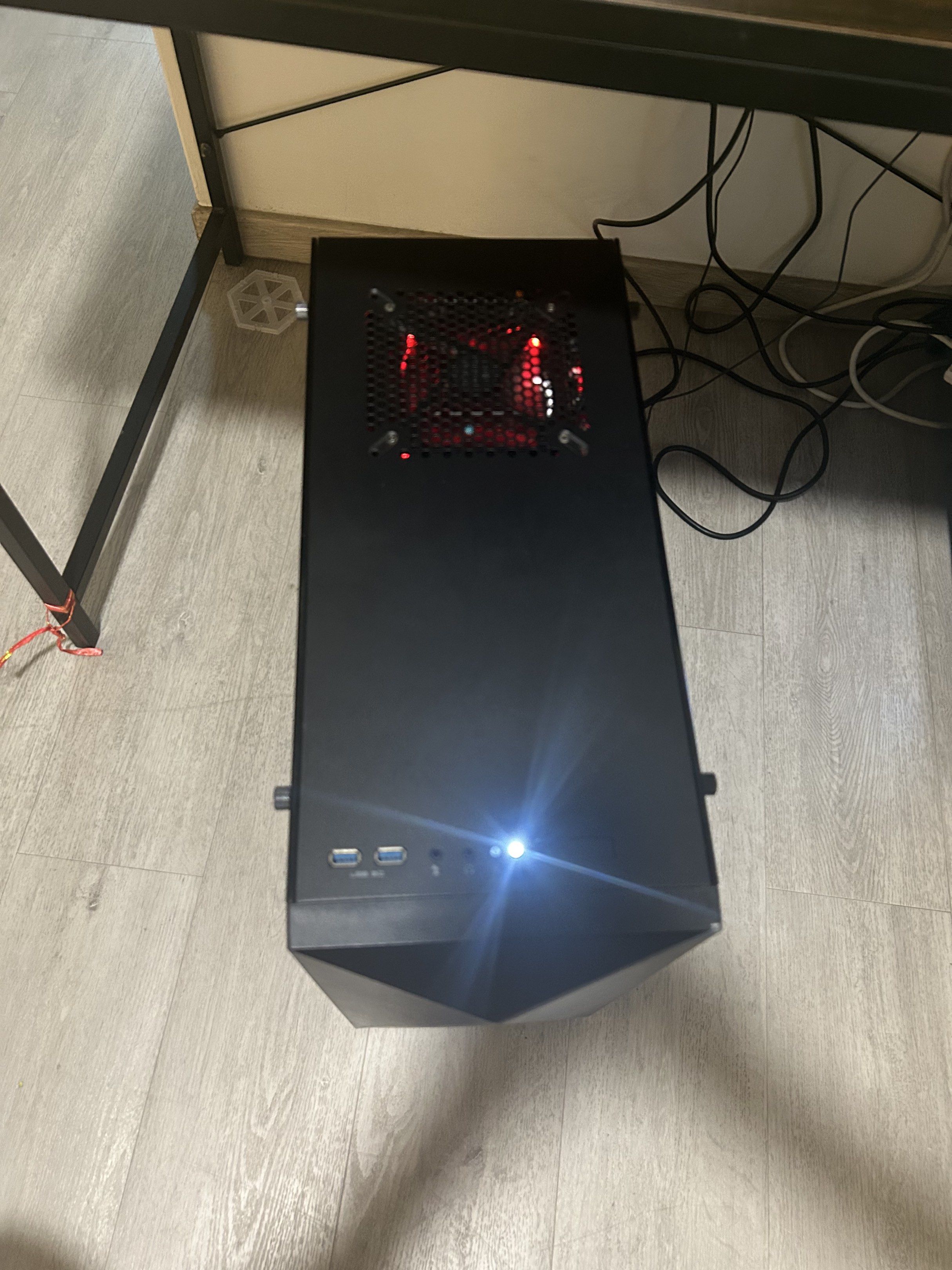 Gaming PC - Intel i7-7700, GTX 1070 Ti65561095531778111