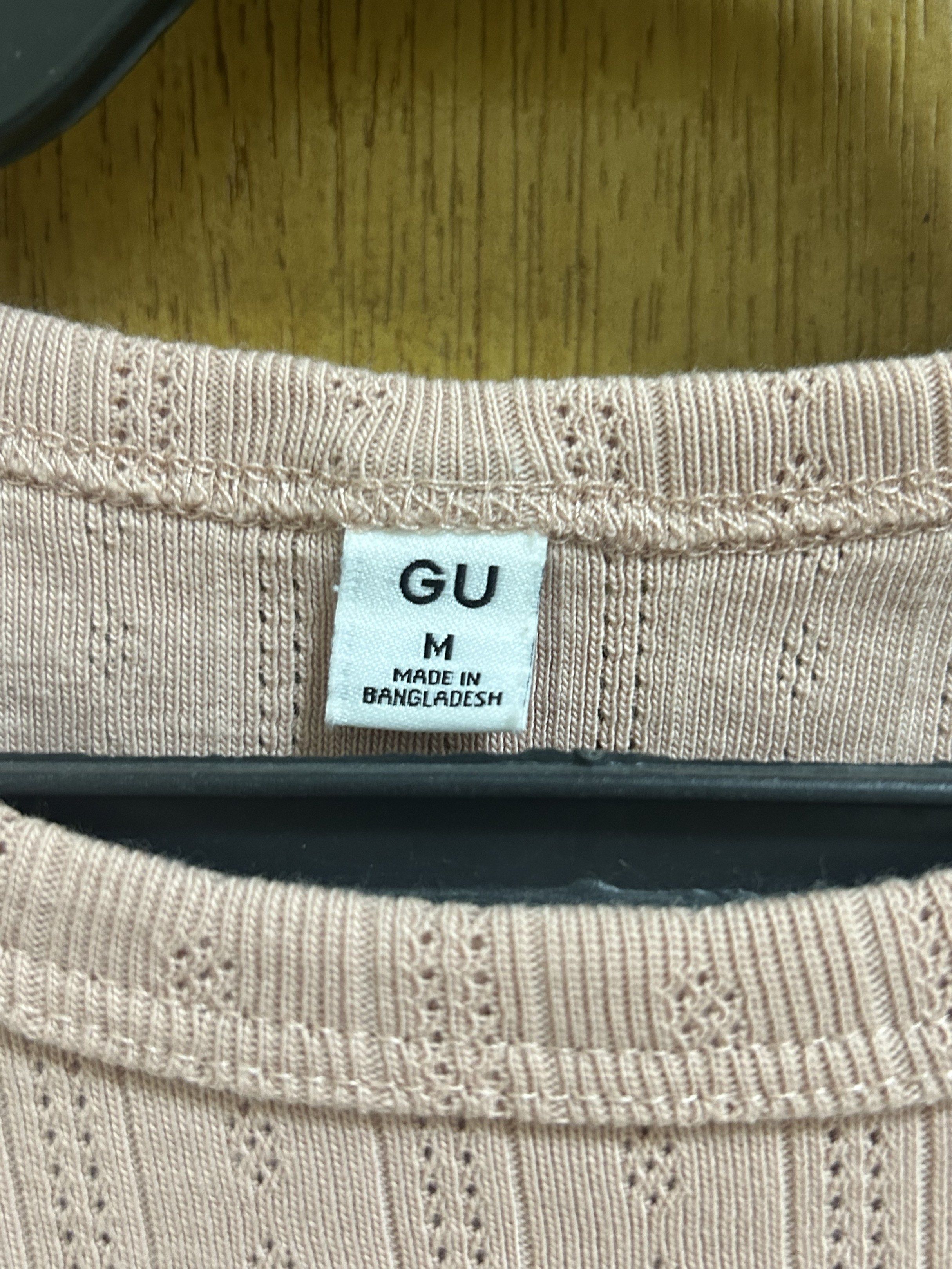 GU Japan Shirt (Category: Shirts) located in Quezon City. Submitted by __hal (Listing ID 1419545349, Image 2). Description: - Original from GU Japan - Size: M - Never used - Price still negotiable - Loc: Quezon City - Payment: Gcash or BDO bank transfer - Delivery: Lalamove.