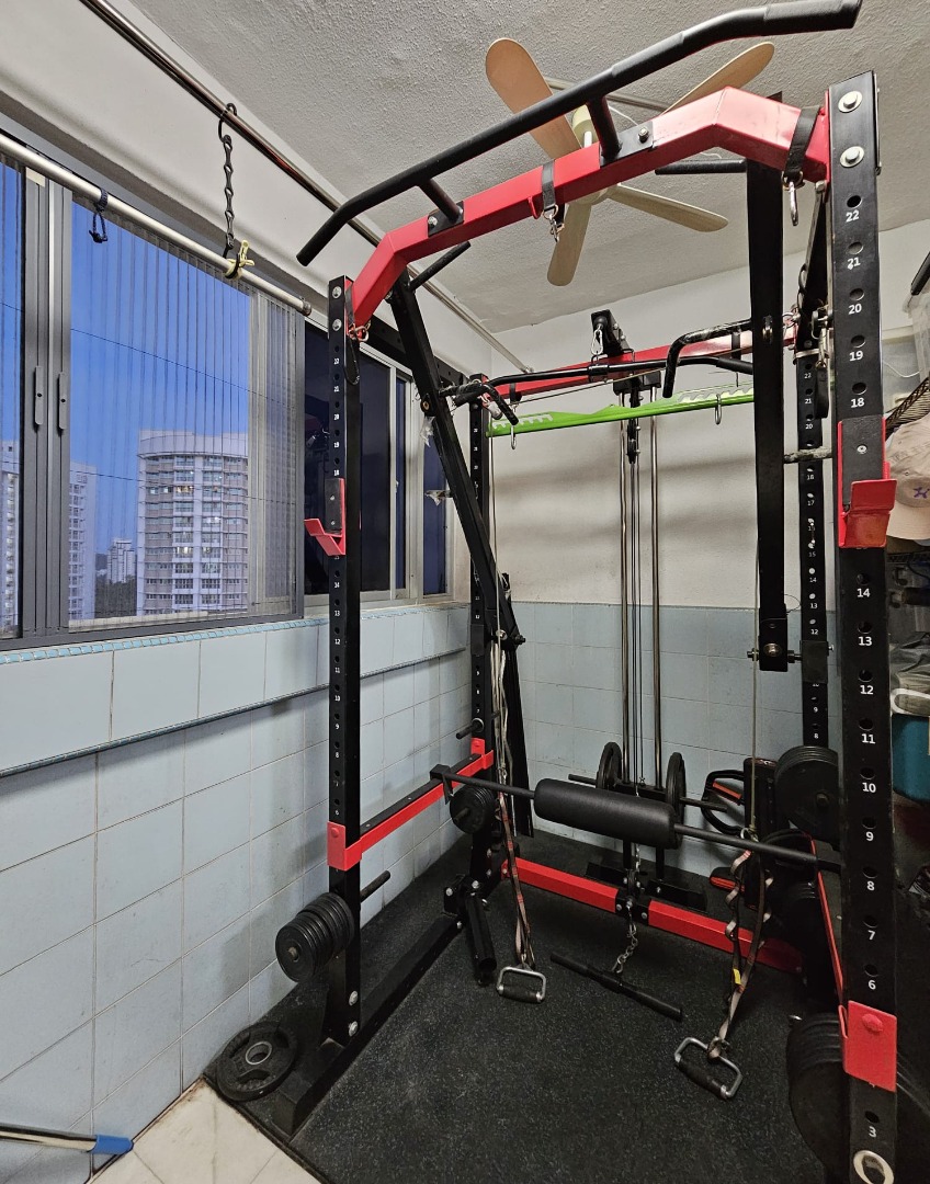 Heavy duty multipurpose gym hack squat rack with pulley lat pulldown ...