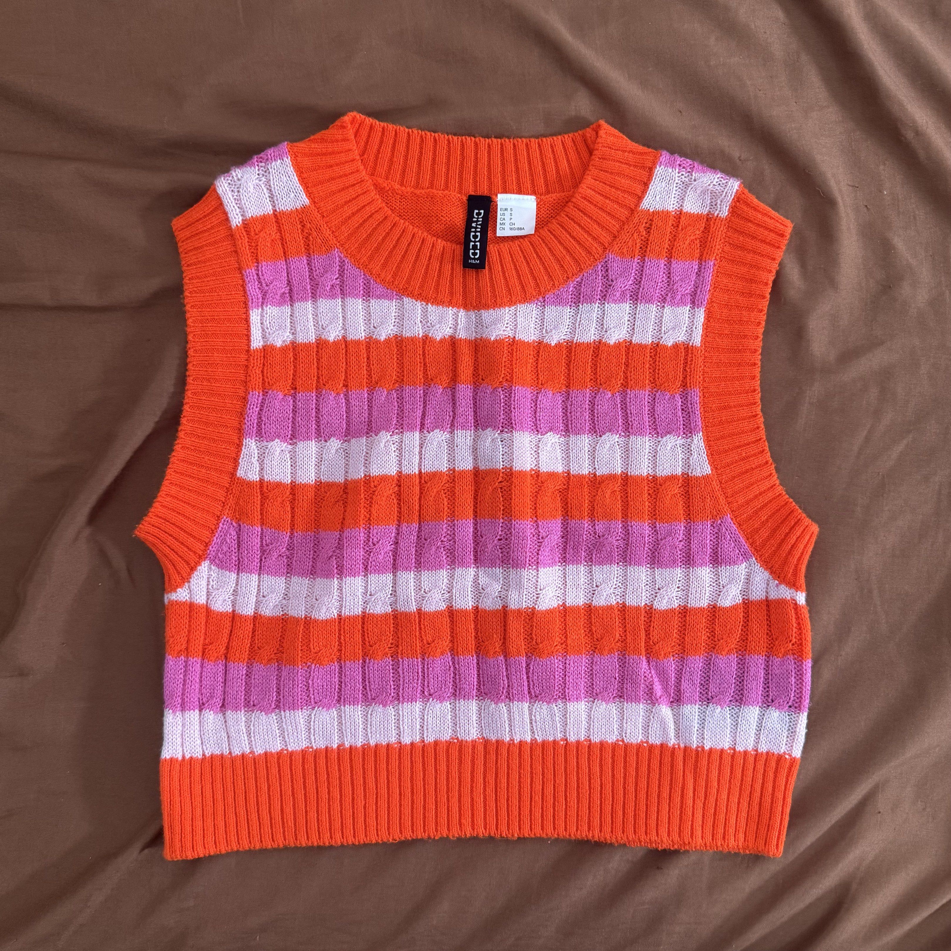 h&m striped knit top (Category: Sleeveless) located in Quezon City. Submitted by va_v2 (Listing ID 1419497675, Image 1). Description: h&m colorful striped knit top (s) 🏷️ 300.