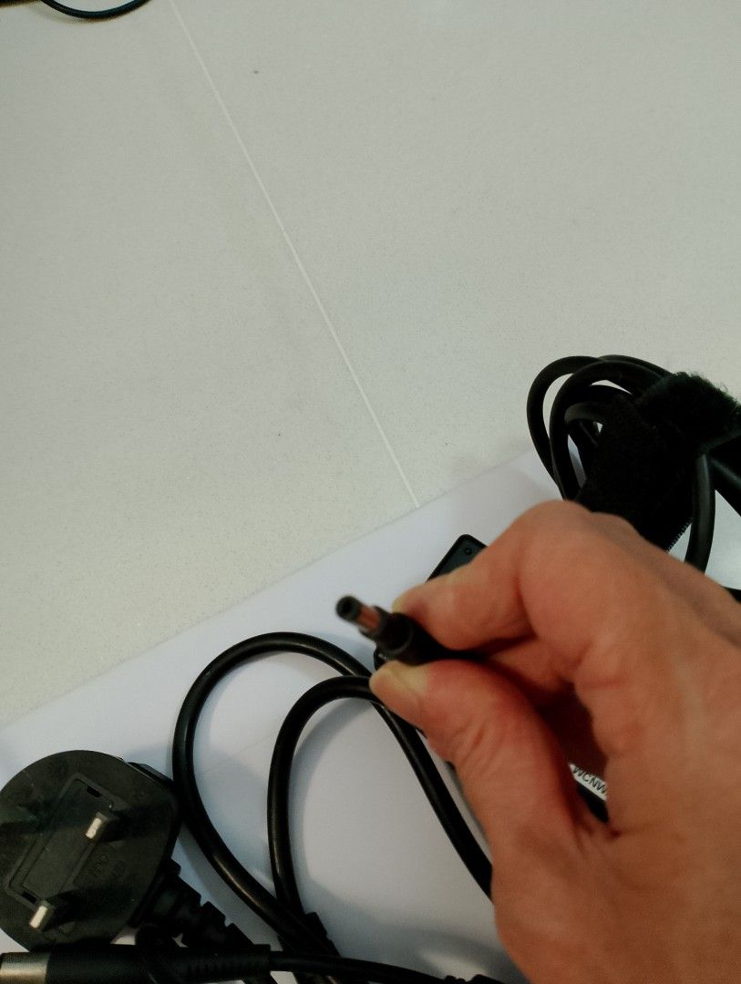 HP 65W AC Adapter Charger406021628798576643