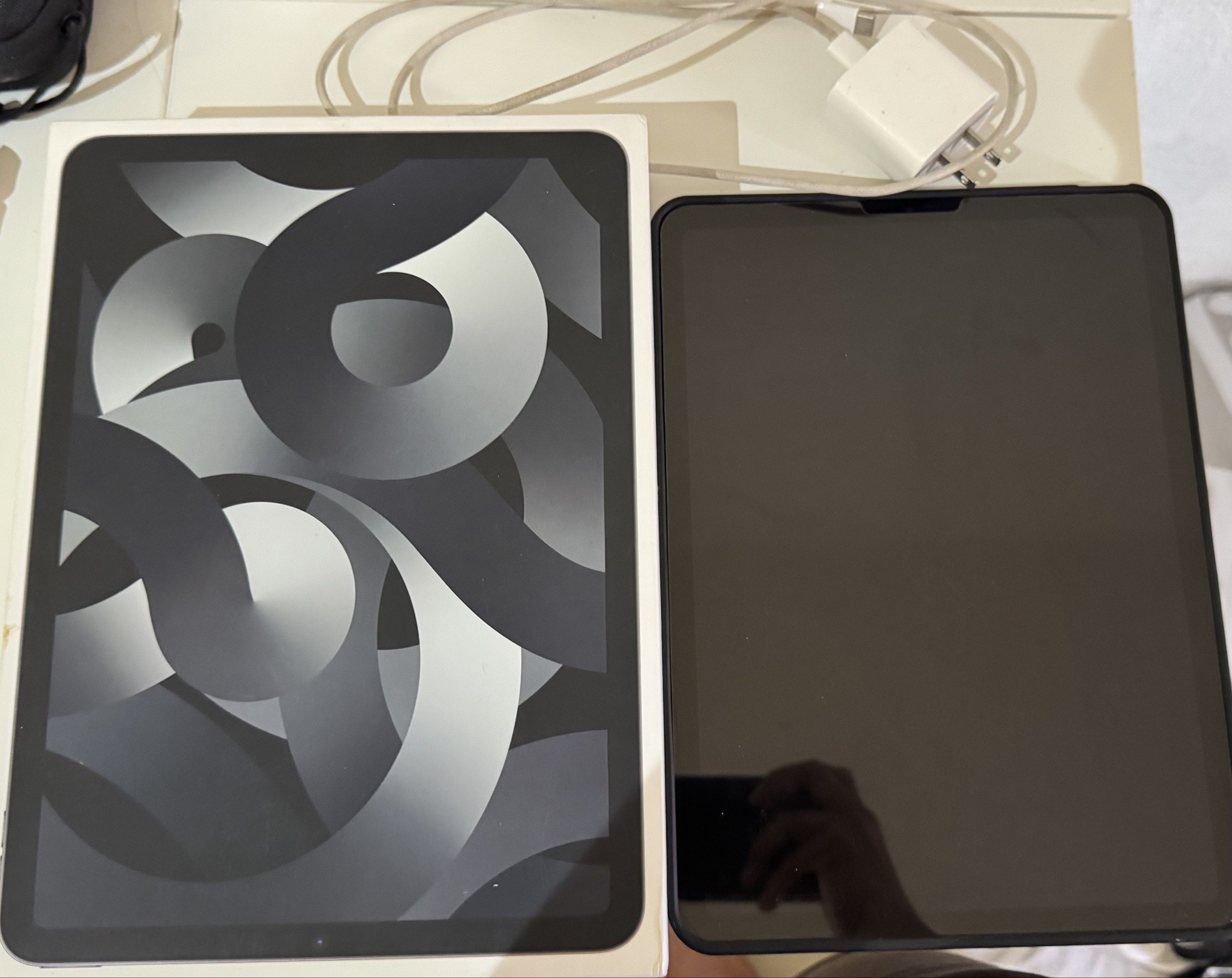 iPad Air 5th Gen WIFI RUSH RUSH (Category: iPad) located in Bulacan. Submitted by carlakilla (Listing ID 1419427128, Image 1). Description: RFS- need funds Meet Up: Malolos or Plaridel only. I have a toddler kaya mahirap lumayo.