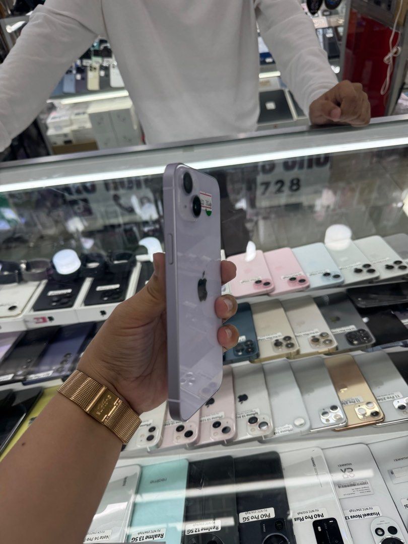 Iphone 14+ 256gb Good Batt FU No issue (Category: iPhone 14 Series) located in San Juan City. Submitted by javedsgadgetshop (Listing ID 1419561448, Image 2). Description: INSTALLMENT OPTIONS : SPAY LATER / GGIVES / CREDIT CARD! WE BUY AND SELL SO PWEDE MAGBINTA OR SWAP ! Quick Specs : 💵 Iphone 14+ •256gb •NTC Variant •Good batt health •Factory Unlock •95% Smoothness •No hidden issue | No Repaired •100% Authentic | Not Refurbished •w/ OEM Charger