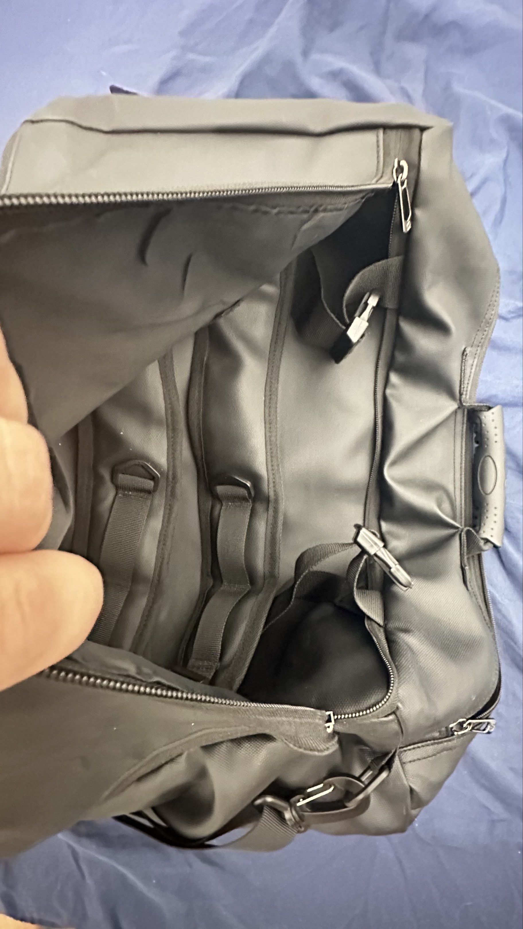 Island Elephant Duffle Bag (Category: Backpacks) located in Santa Rosa. Submitted by petsd (Listing ID 1419516429, Image 2). Description: Duffle to backpack; used for gym only bought php 800+ with discount in tiktok Rfs: Decluttering, add funds.