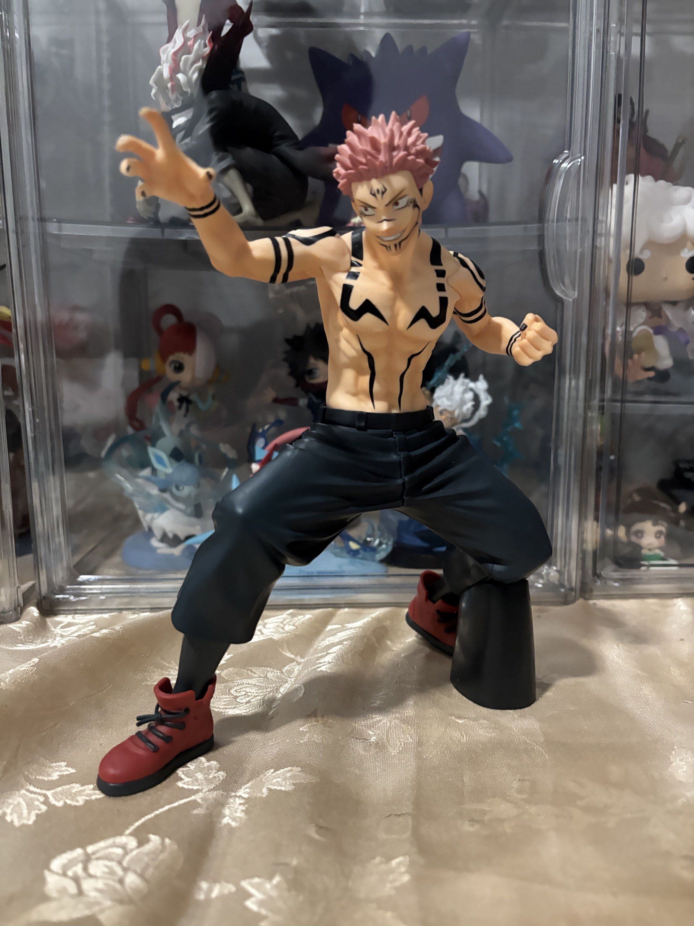Jujutsu Kaisen Figure Set MAXIMATIC bundle (Category: Figurines & Statues) located in Naic. Submitted by joashg (Listing ID 1419476690, Image 1). Description: - Jujutsu Kaisen figure set featuring: - Sukuna figure in a dynamic pose - Gojo Satoru figure - Both figures include their display stands. - Highly detailed and perfect for display..