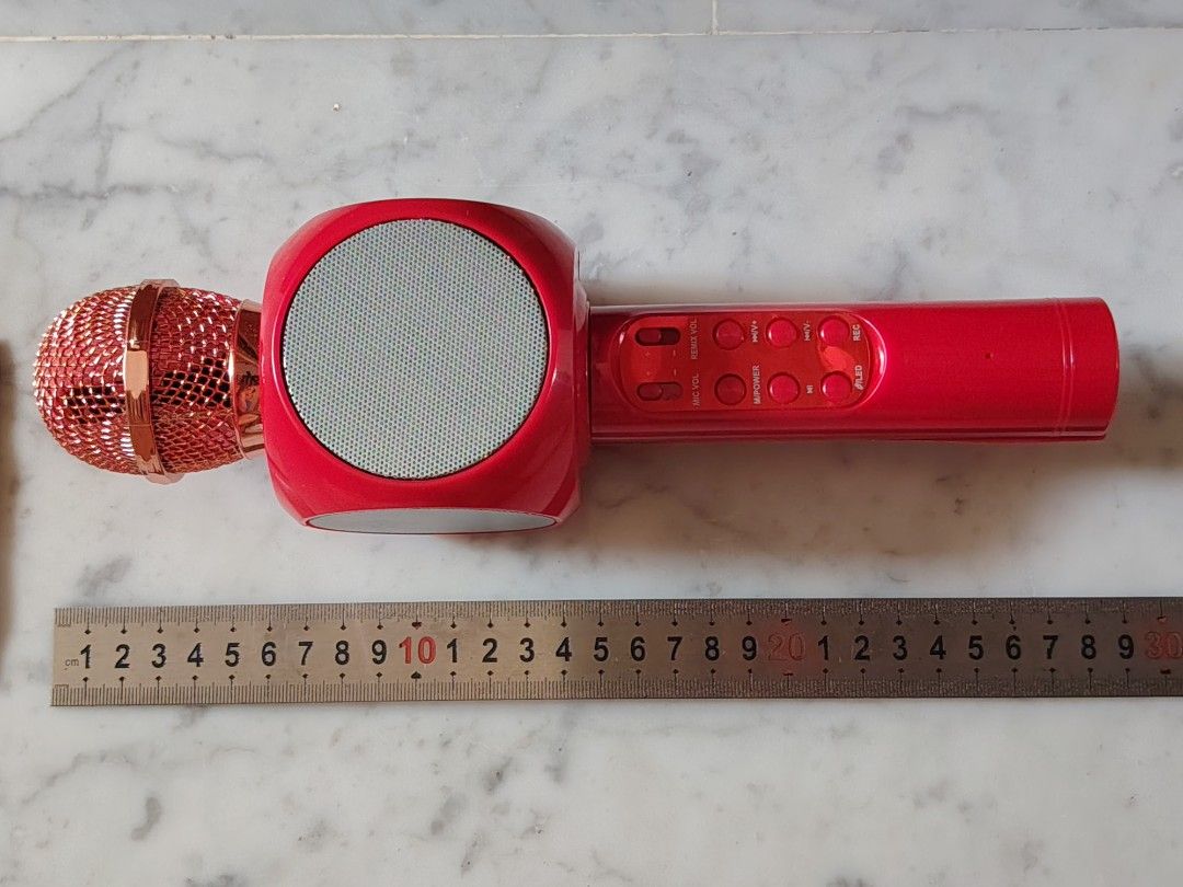 Karaoke Treasure Microphone - Red