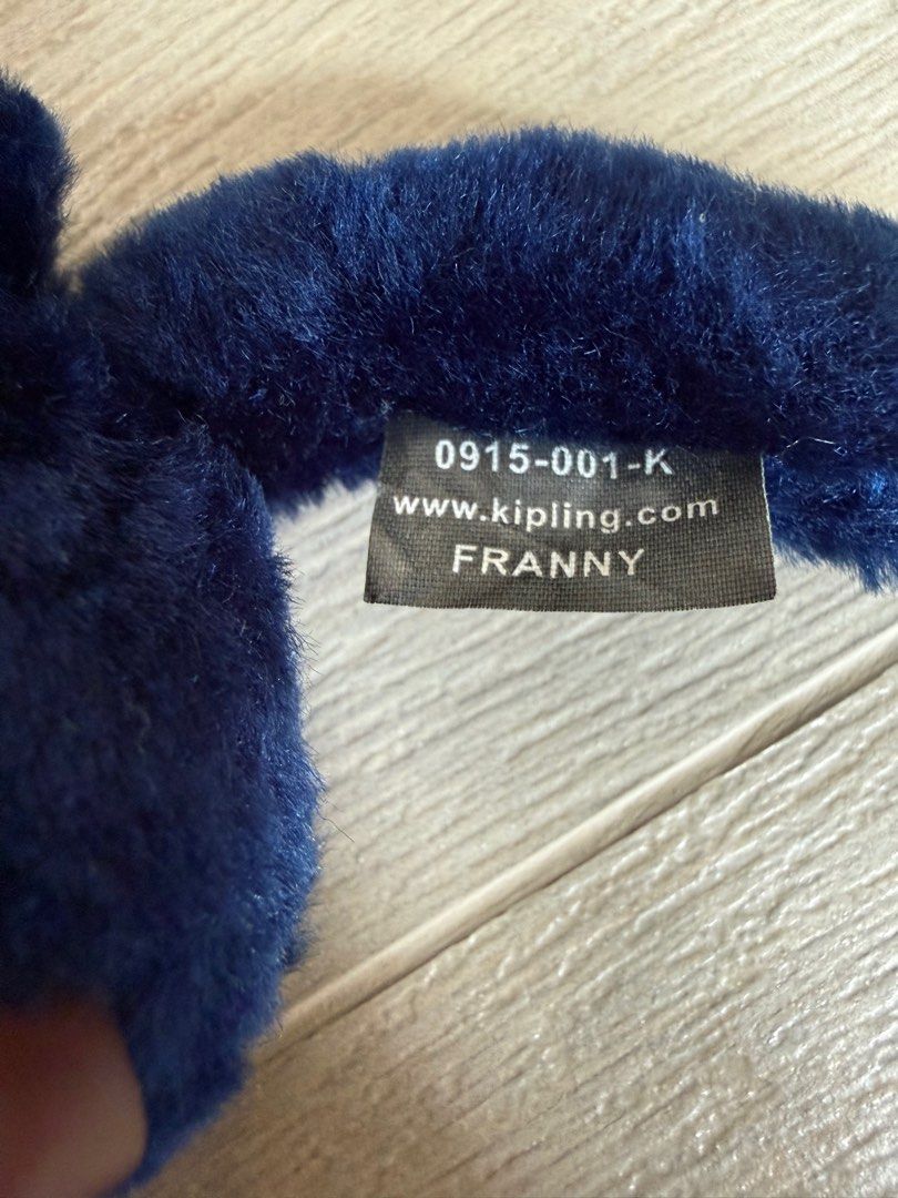 Kipling Monkey Keychains - Assorted Colours （分類：其他周邊）位於 Hong Kong。 由 hillaryhillary 提交（商品編號 1419419238，圖片 5）。簡介： Chris $120 Kim $110 Lolwah $100 Lauranne $100 Franny $100。