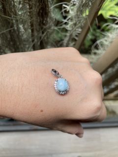 (Category: ) located in . Submitted by crystal_gem_world (Listing ID 1419412293, Image 1). Description: .