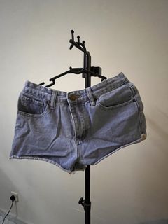 (Category: ) located in . Submitted by ellyyypreloved (Listing ID 1419534356, Image 1). Description: .
