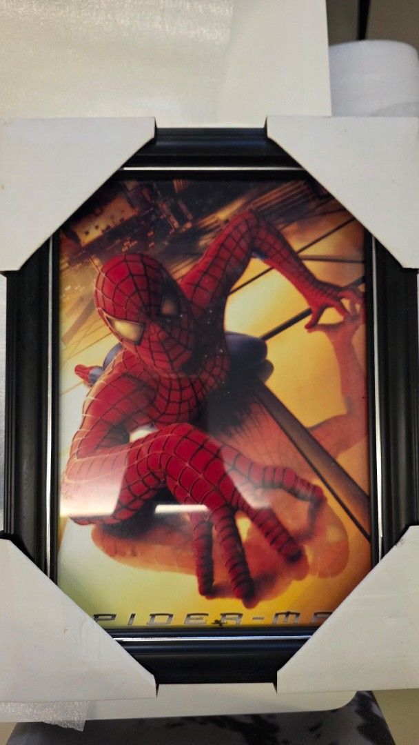 Marvel frames (Category: Other Merchandise) located in Singapore. Submitted by shimmiyay (Listing ID 1419566899, Image 2). Description: 1 for $12. take all for $30.