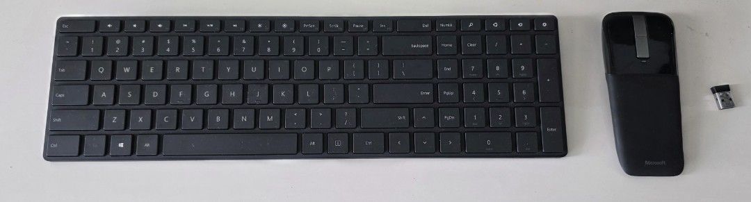 Microsoft Bluetooth Keyboard and Mouse Set451766158675814400