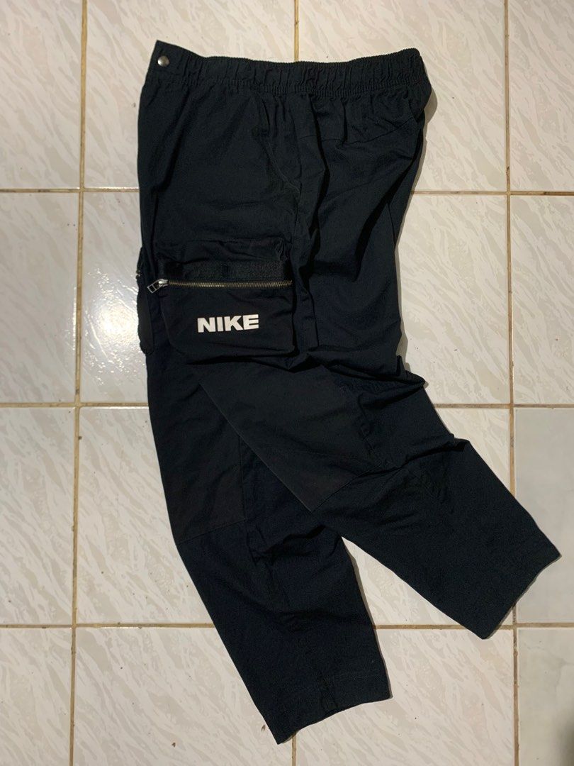 Nike City Cargo Pants 6pockets (Category: Joggers) located in Cebu City. Submitted by johnferrer96412 (Listing ID 1419444204, Image 2). Description: Nike City Cargo Pants 6pockets Width 30-36 Length 40 Leg Open 14 Hem 7 Good as new Dm📩.