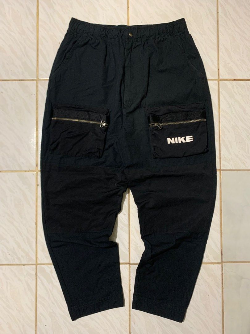 Nike City Cargo Pants 6pockets (Category: Joggers) located in Cebu City. Submitted by johnferrer96412 (Listing ID 1419444204, Image 1). Description: Nike City Cargo Pants 6pockets Width 30-36 Length 40 Leg Open 14 Hem 7 Good as new Dm📩.