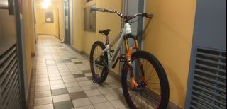 （分類：）位於 。 由 ilikemtbbike 提交（商品編號 1419506388，圖片 1）。簡介： 。