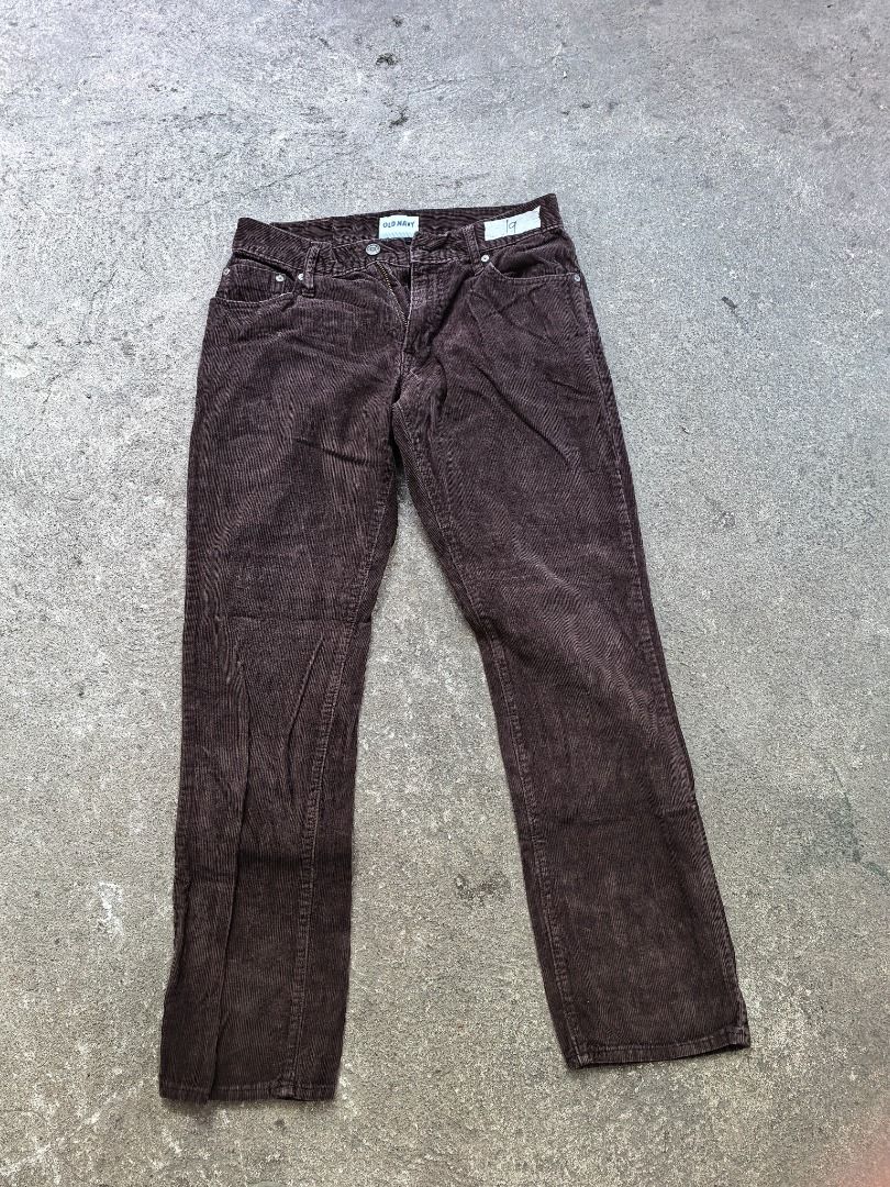 Old Navy Corduroy Pants 28x30 (Category: Jeans) located in Quezon City. Submitted by klayp (Listing ID 1419560184, Image 1). Description: - Old Navy corduroy pants - Size: 28x30 - Material: 100% cotton - Features: Button and zipper closure - Design: Classic five-pocket style.