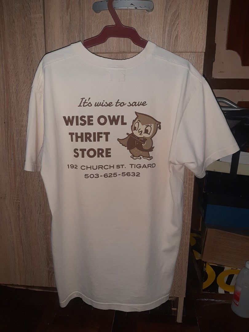 Pherrow's Wise Owl Thrift Store T-shirt (Category: Tshirts & Polo Shirts ) located in Davao. Submitted by wonderwallnnipz_91 (Listing ID 1419529368, Image 2). Description: Pherrow's Japanese Brand with Front and Back print "BUY WISE" WISE OWL THRIFT STORE size LG 40 on tag Good condition but may issue kaunti both underarm parang marka sa roll on nya pero hindi halata and nice distressed design sa neckline (see picture details) ready to wear Good 