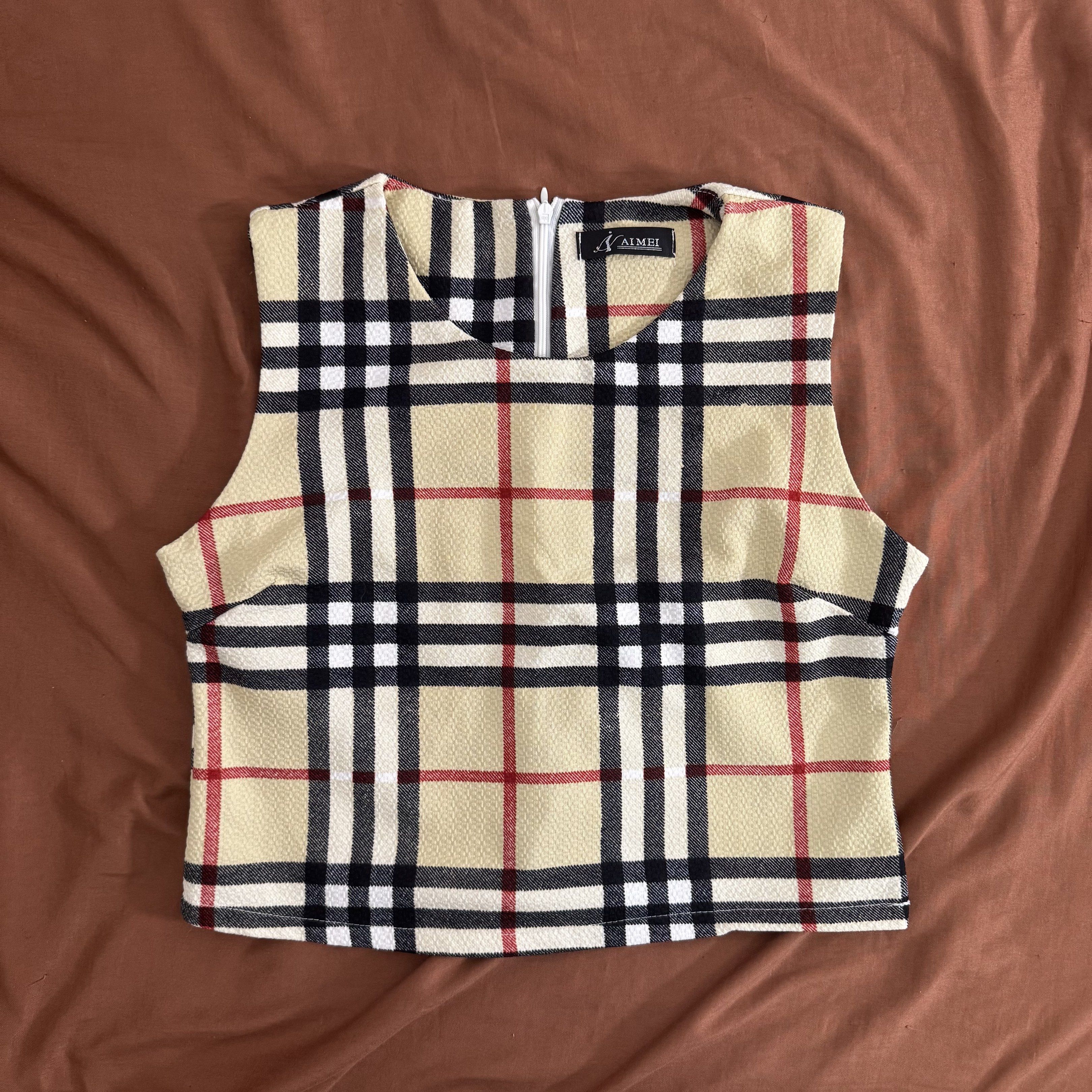 plaid beige top (Category: Others Tops) located in Quezon City. Submitted by va_v2 (Listing ID 1419497207, Image 1). Description: plaid beige top (s-m) 🏷️ 80.